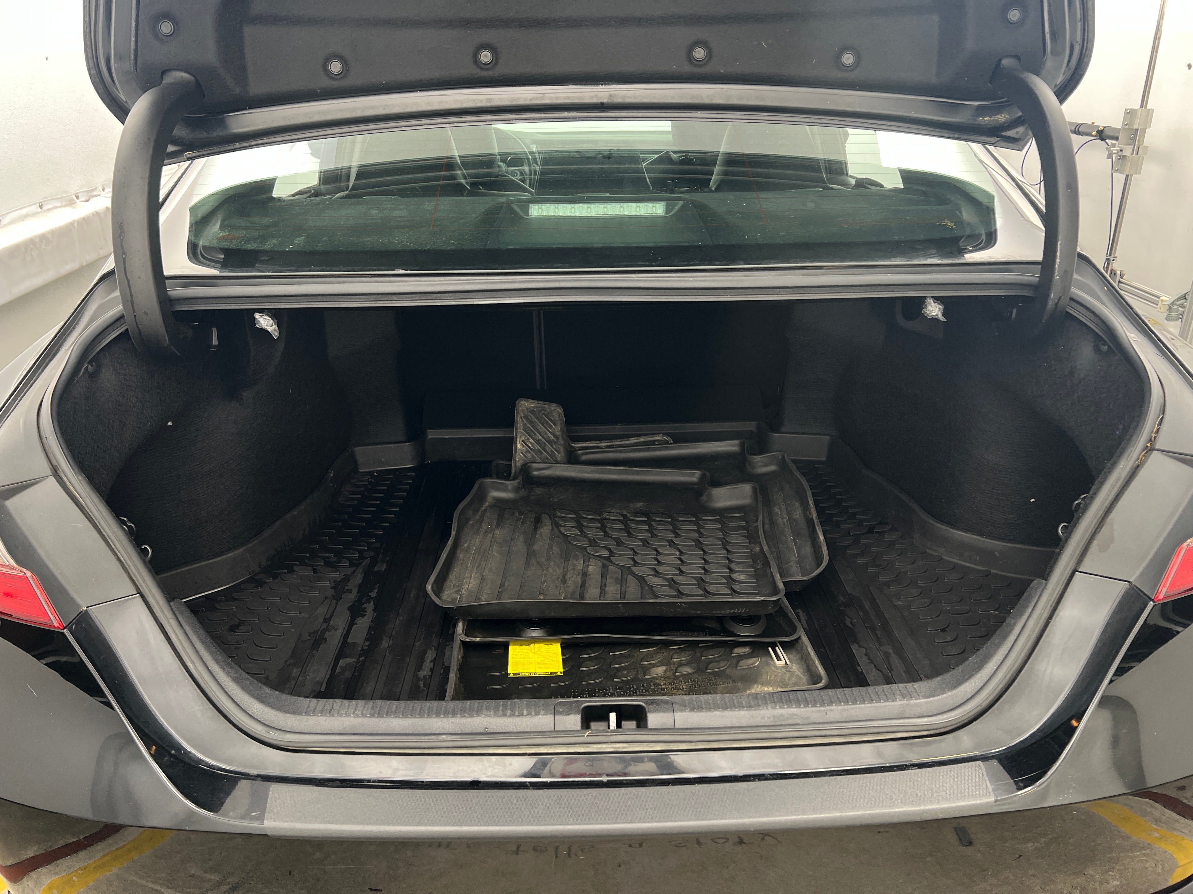 2019 Toyota Camry SE 7