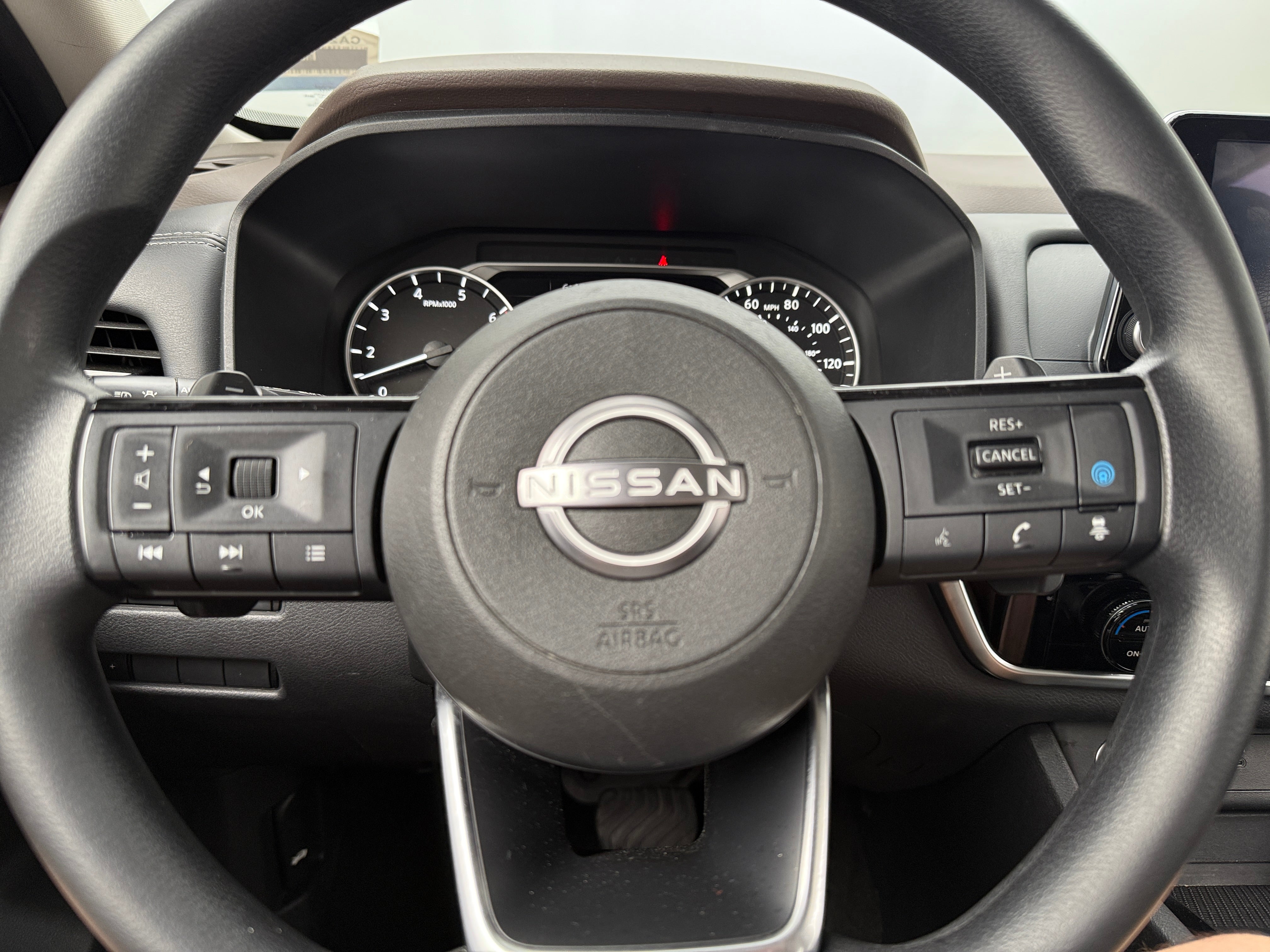 2023 Nissan Rogue SV 5