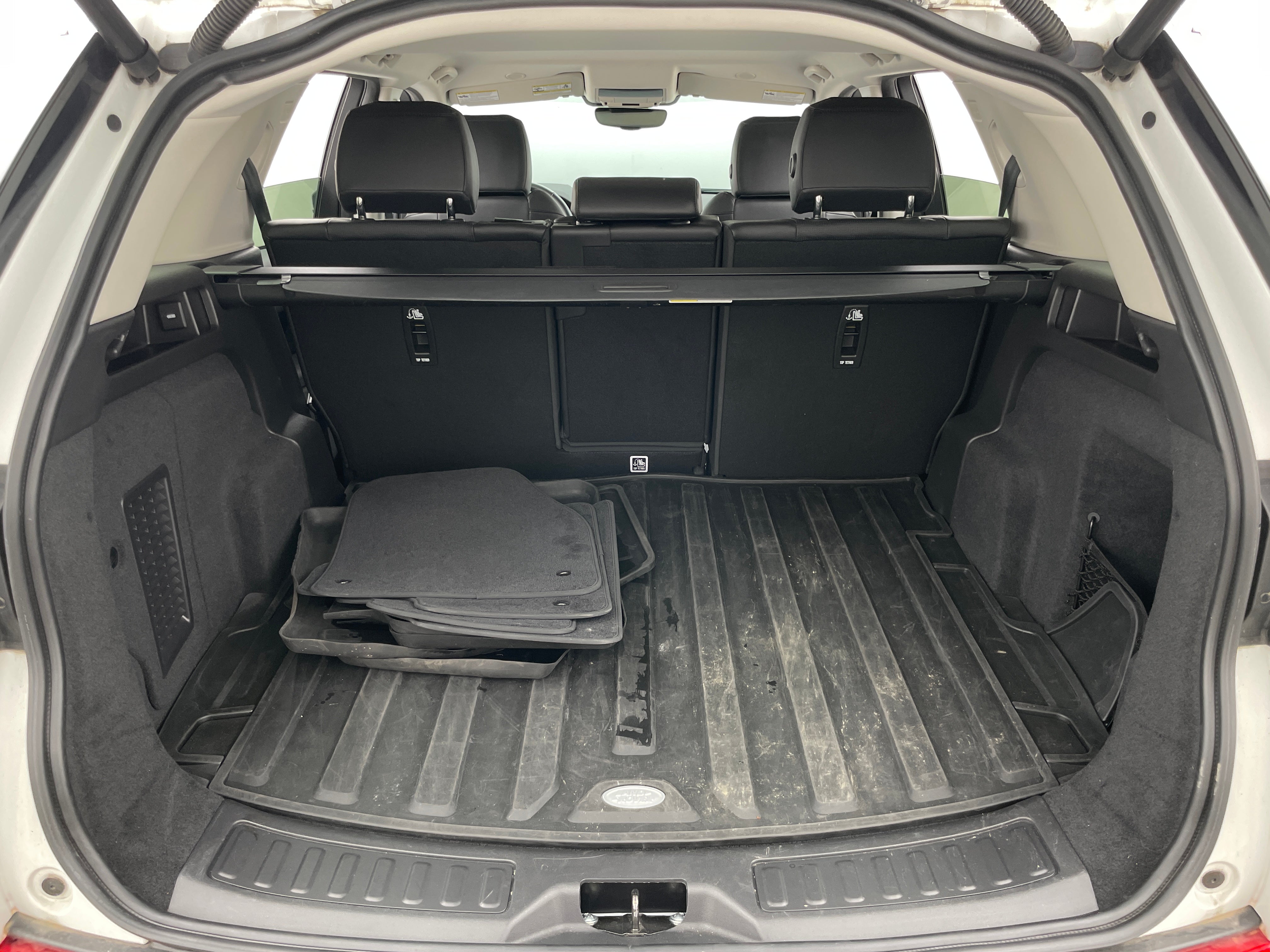 2023 Land Rover Discovery Sport S 6