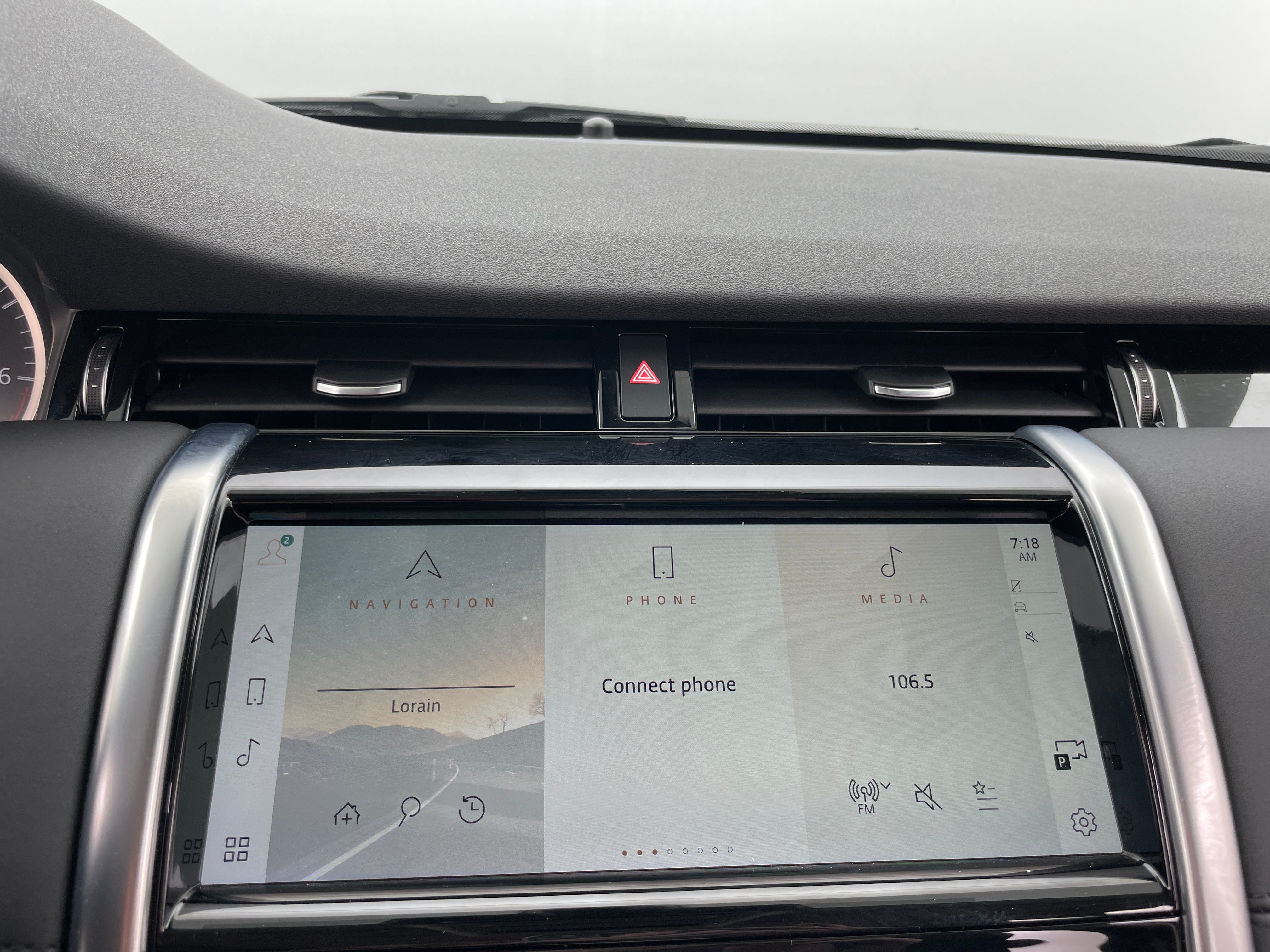 2023 Land Rover Discovery Sport S 3