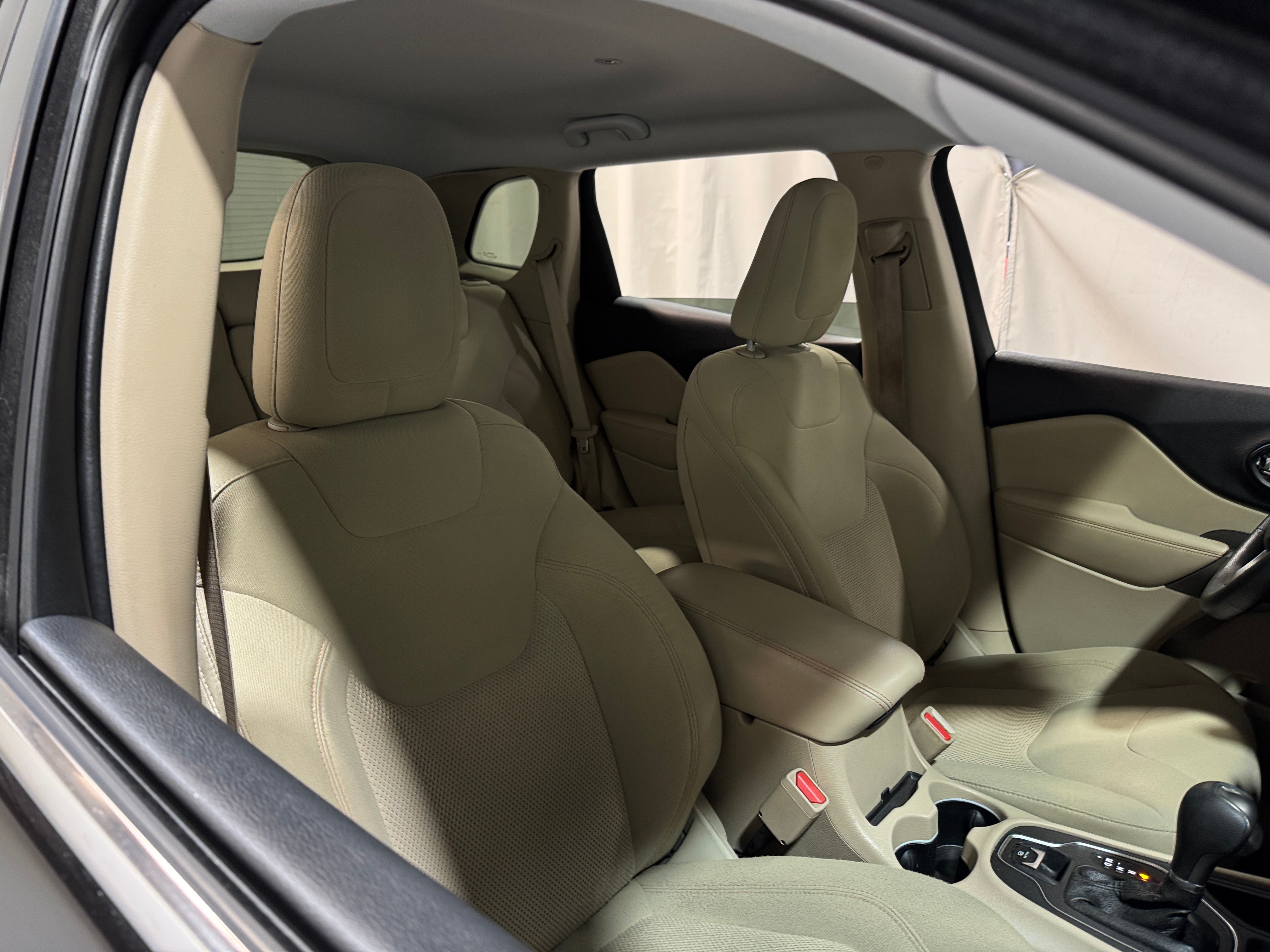 2019 Jeep Cherokee Latitude 2