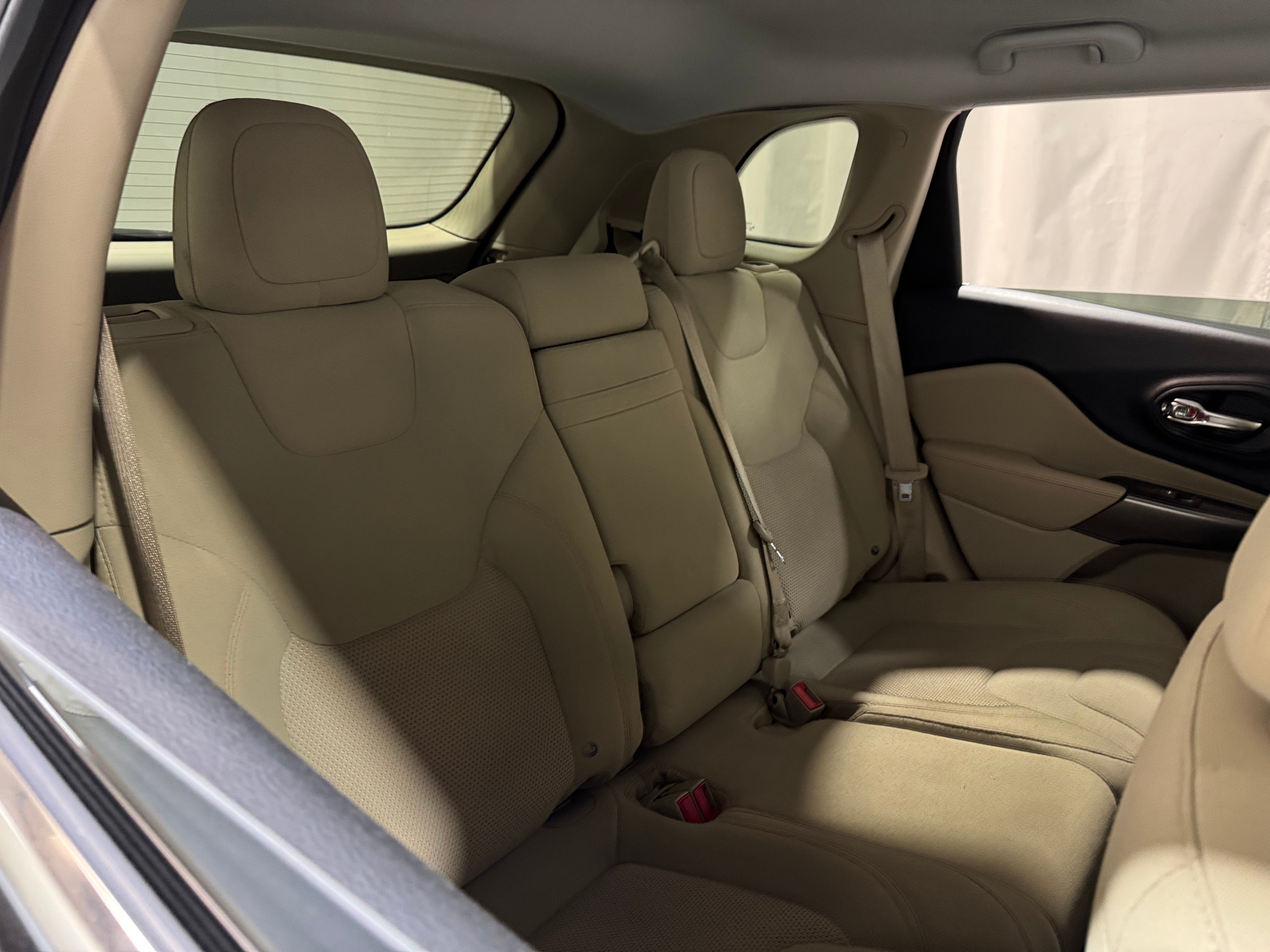 2019 Jeep Cherokee Latitude 6