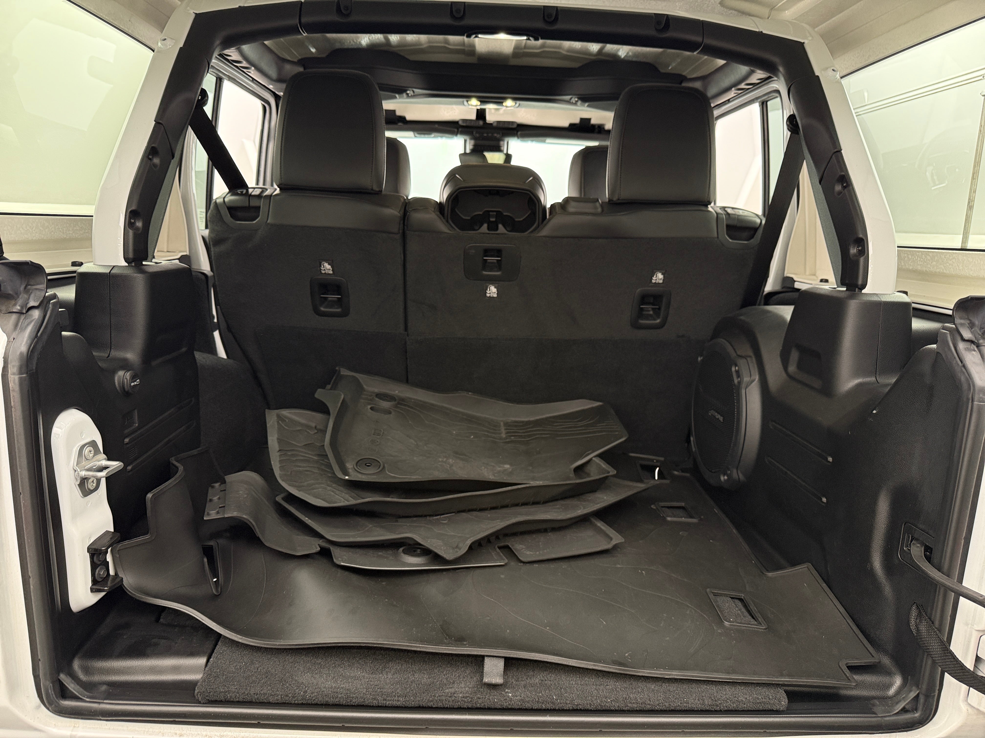 2022 Jeep Wrangler Unlimited Rubicon 392 6