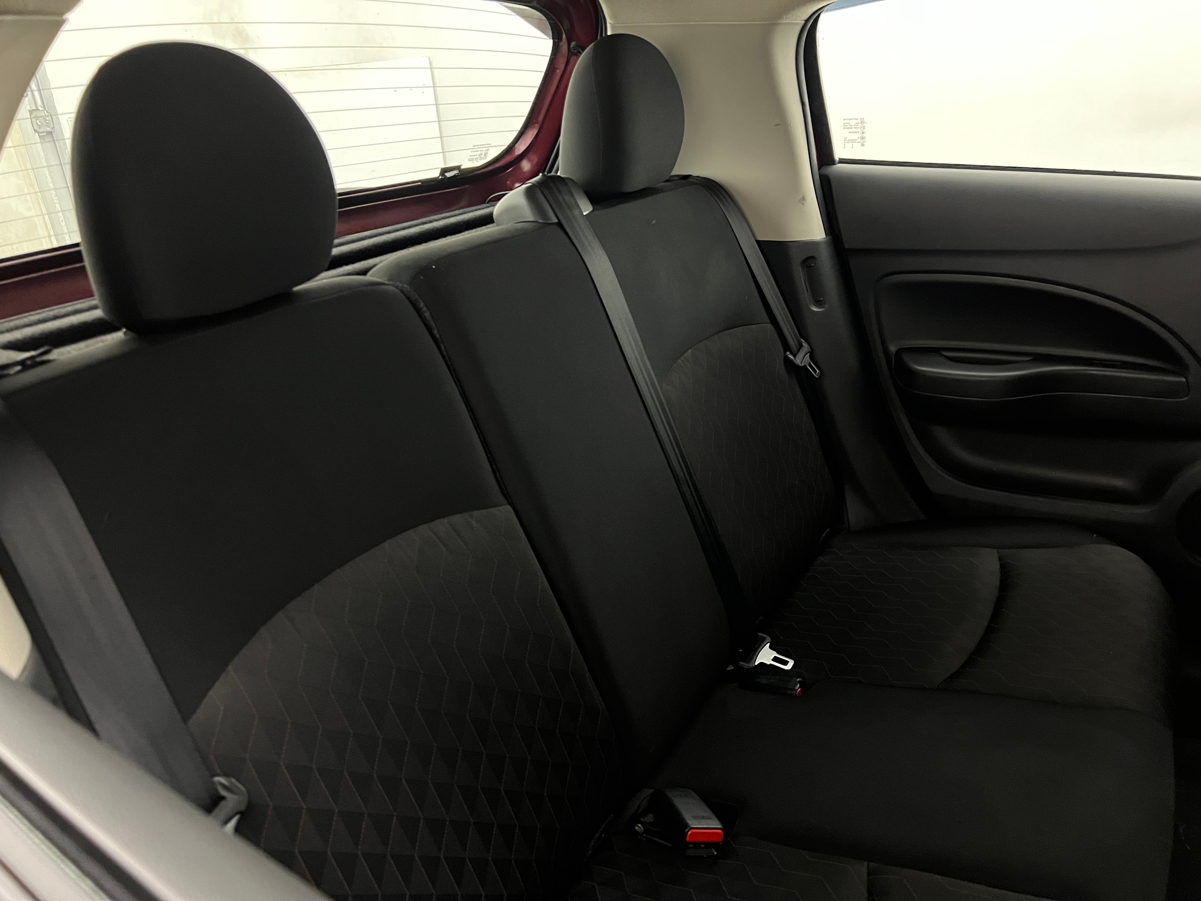 2021 Mitsubishi Mirage ES 6