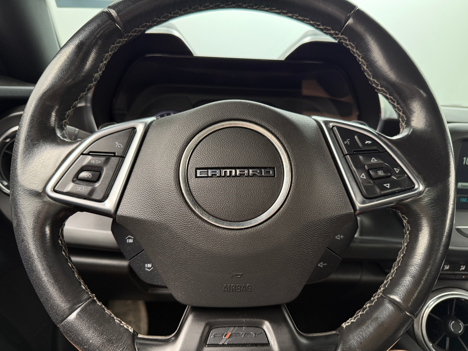 Thumbnail: 2017 Chevrolet Camaro - 4