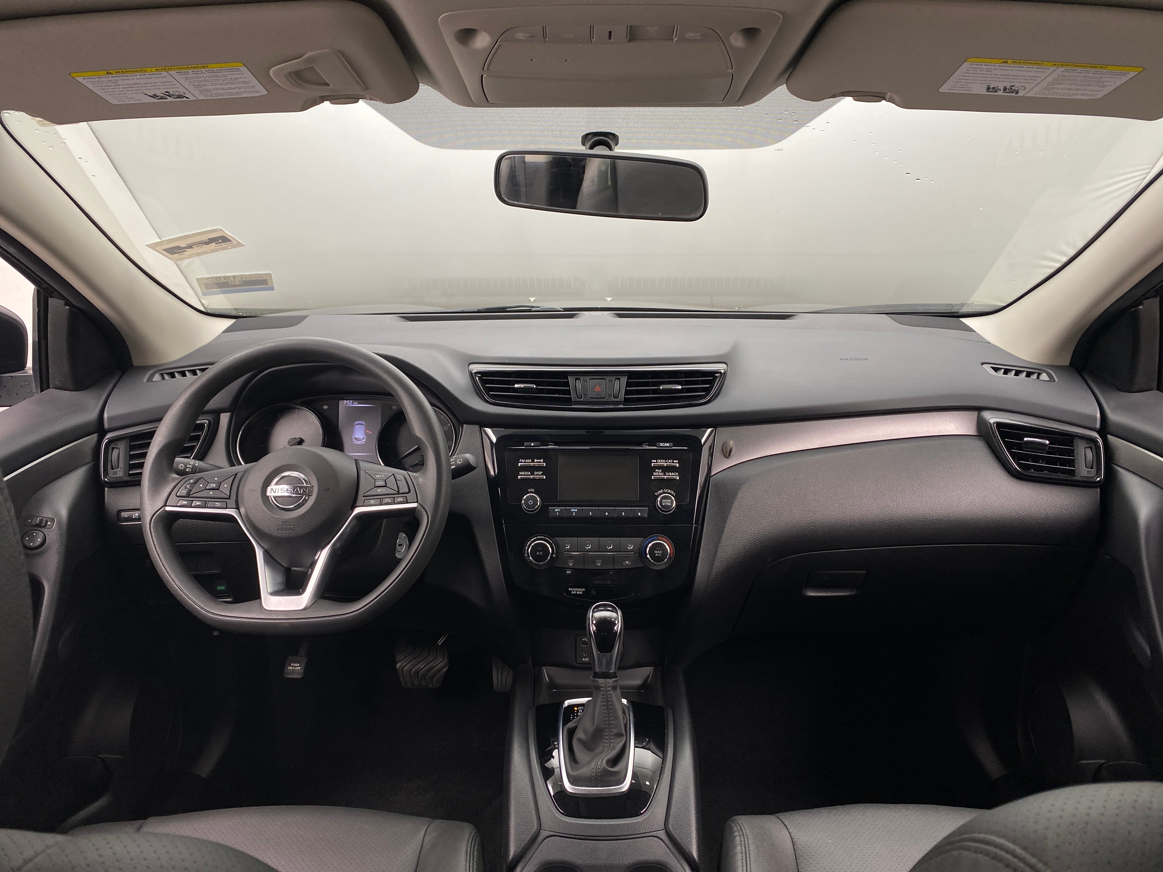 2018 Nissan Rogue Sport S 3