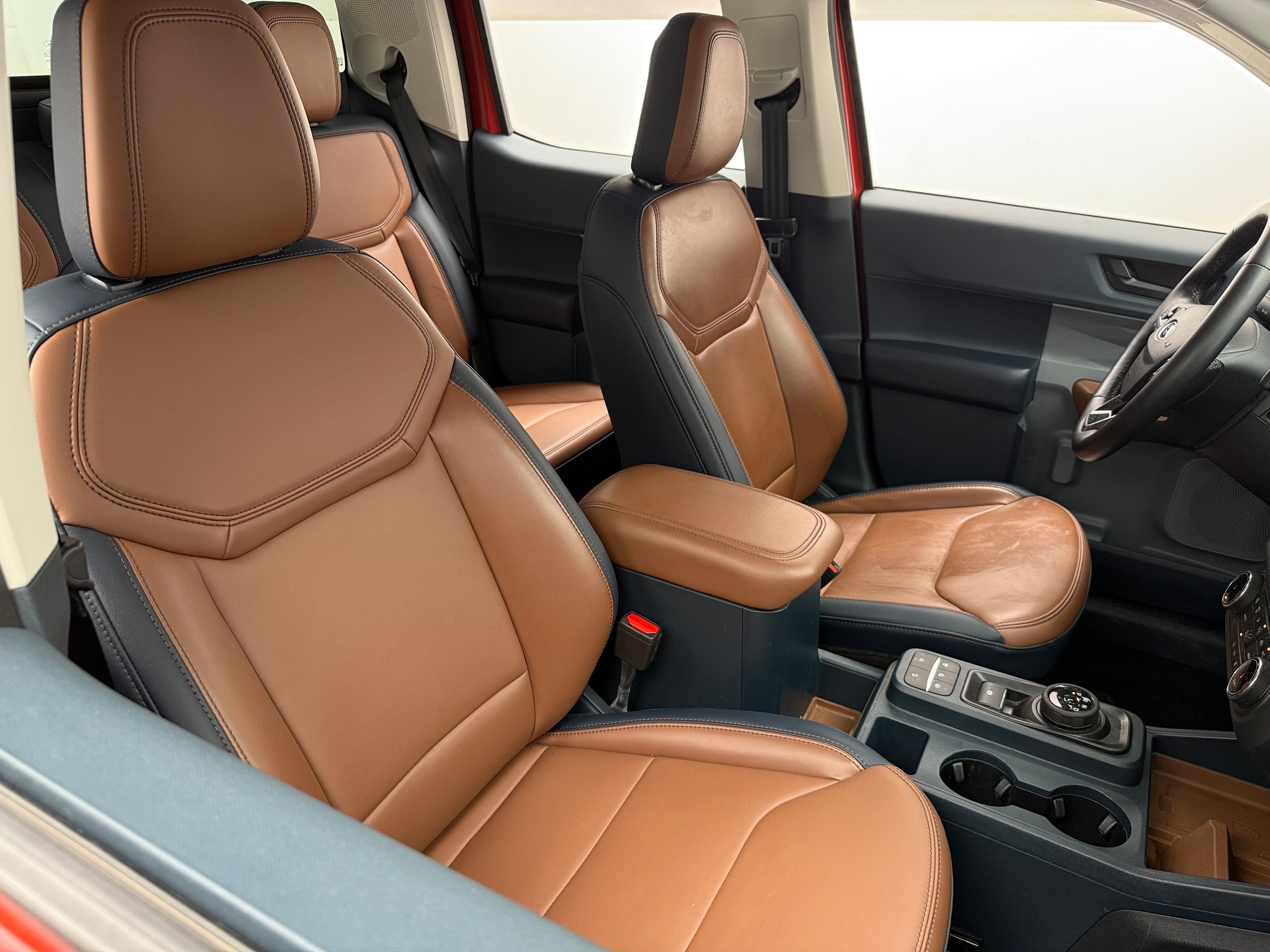 2023 Ford Maverick Lariat 2