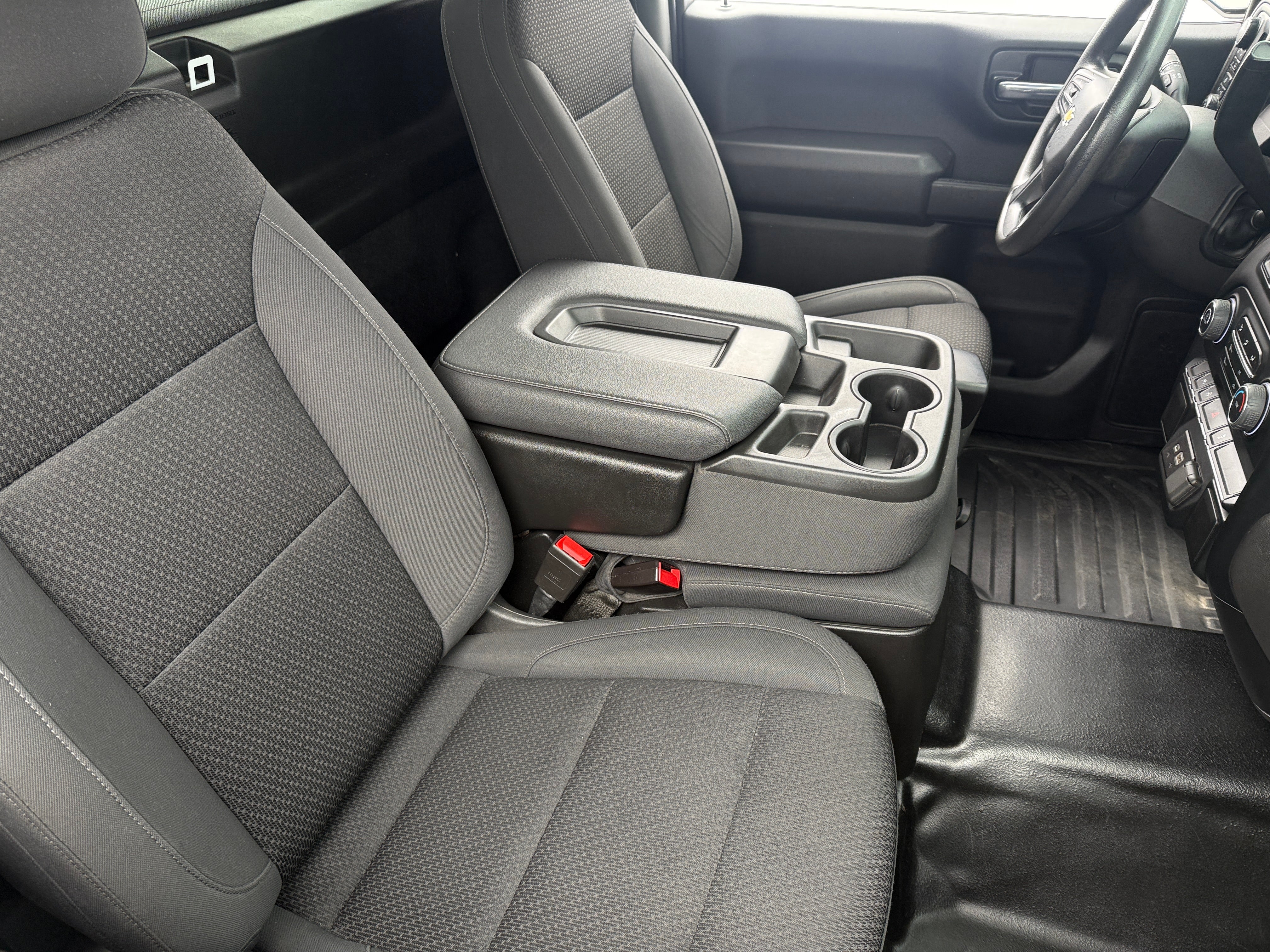2022 Chevrolet Silverado 1500 Work Truck 2