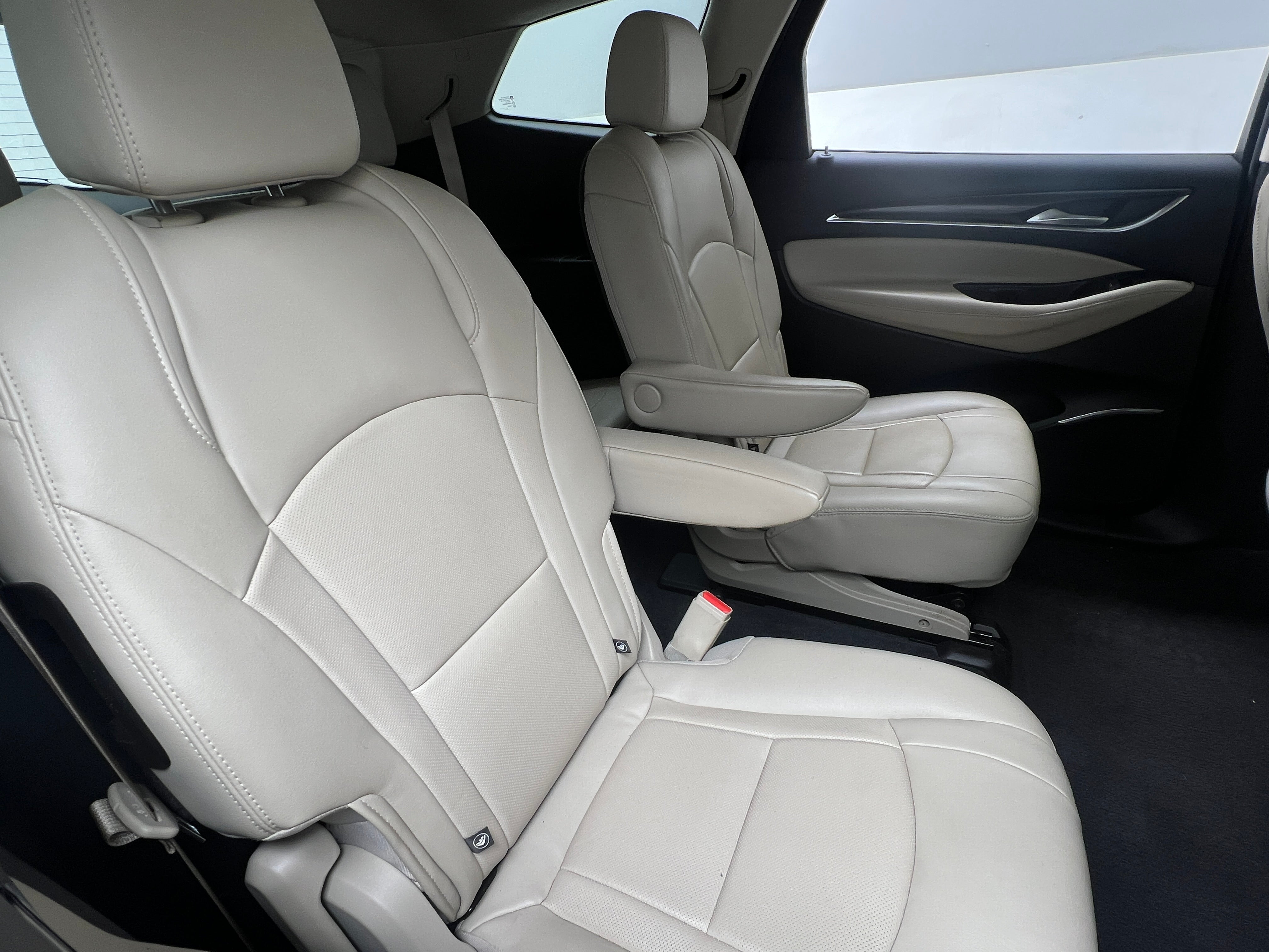 2020 Buick Enclave Essence 5