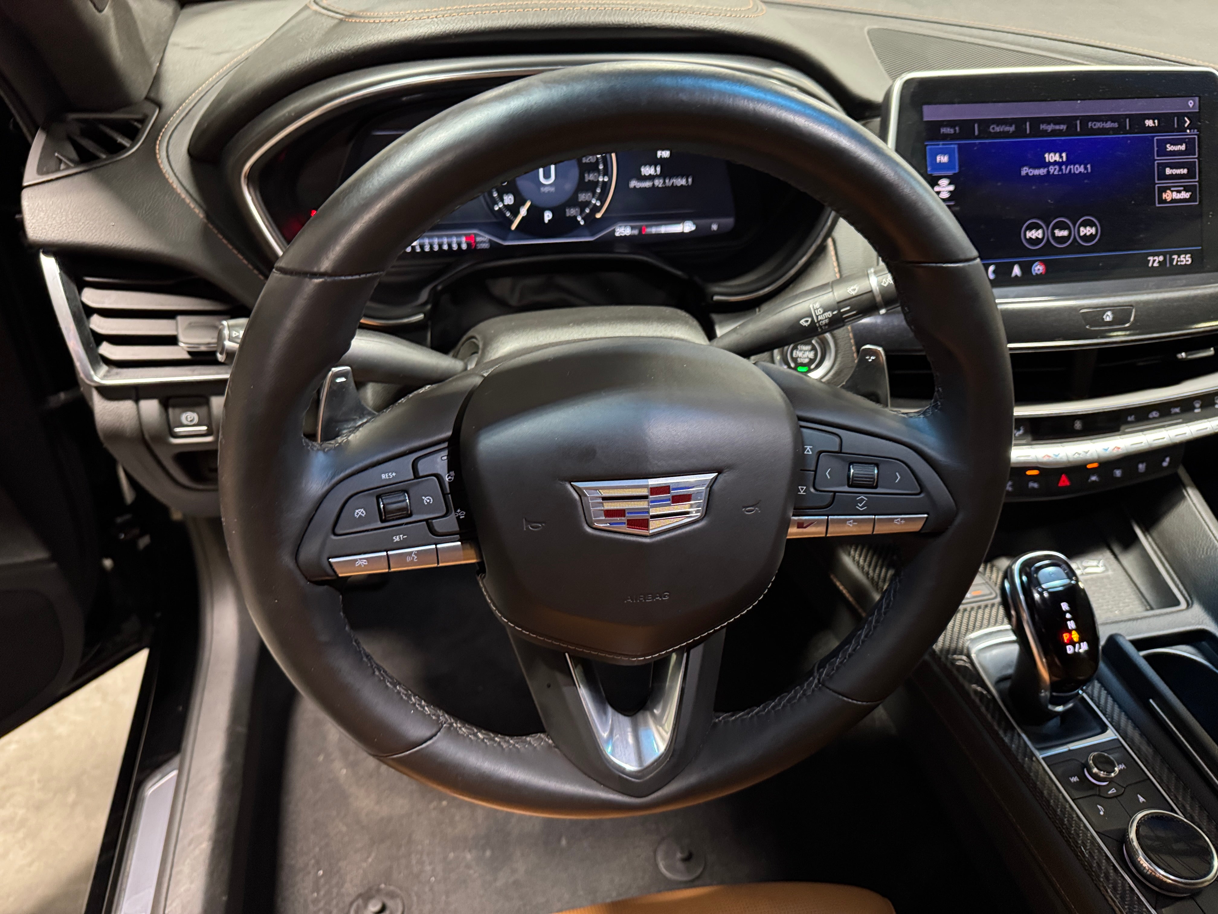 2022 Cadillac CT5 V 4