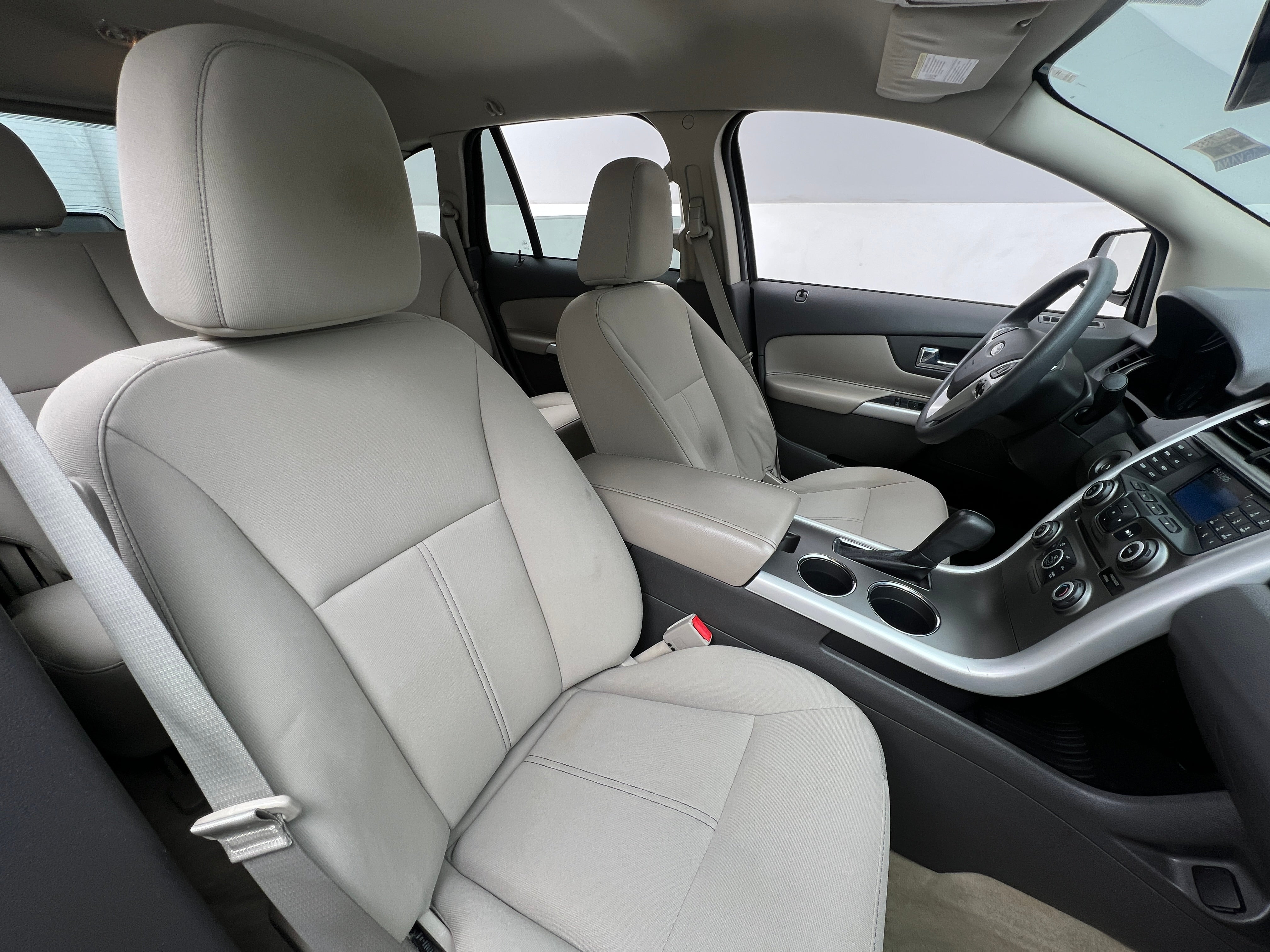 2011 Ford Edge SE 2