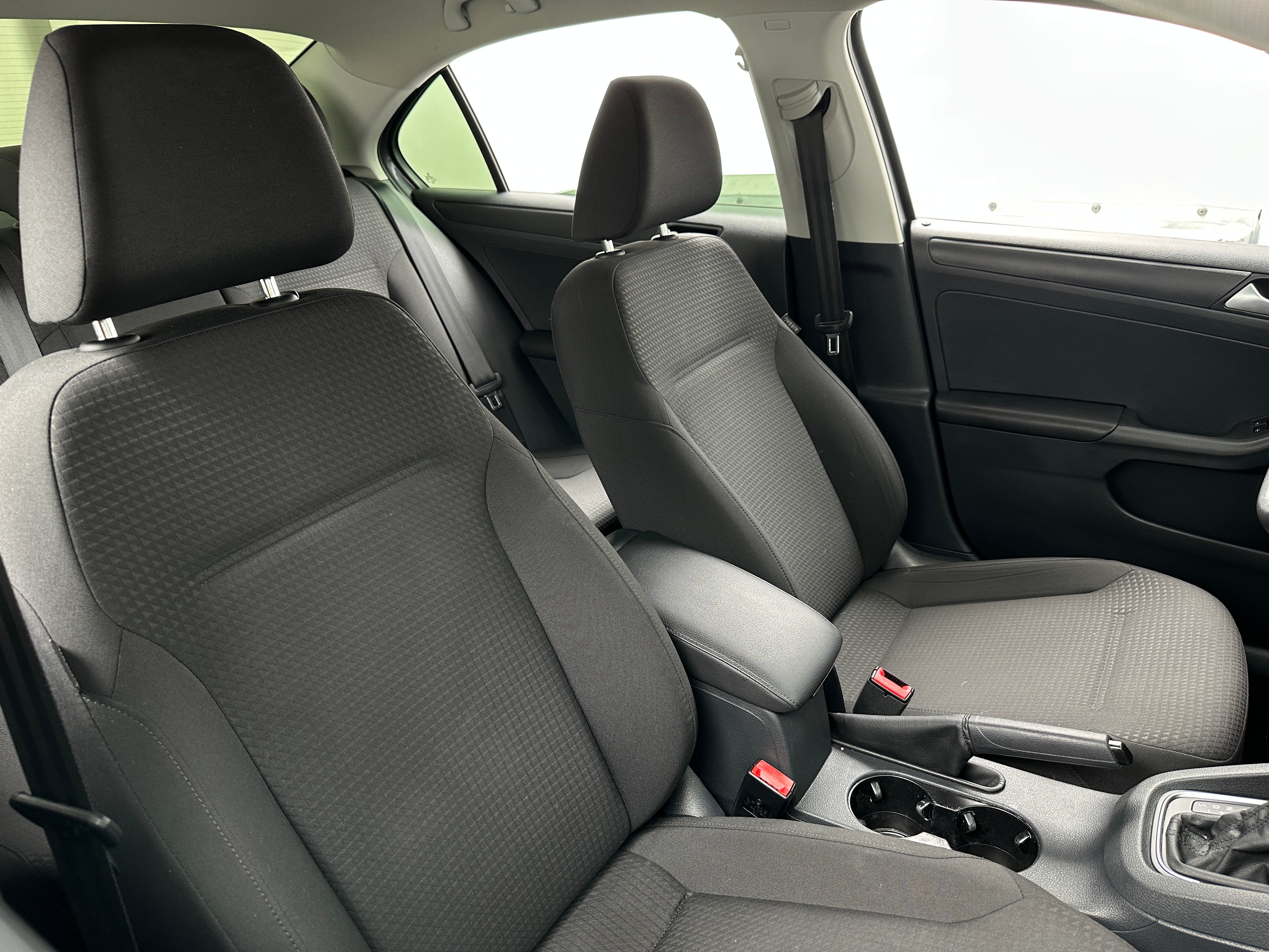 2015 Volkswagen Jetta S 2