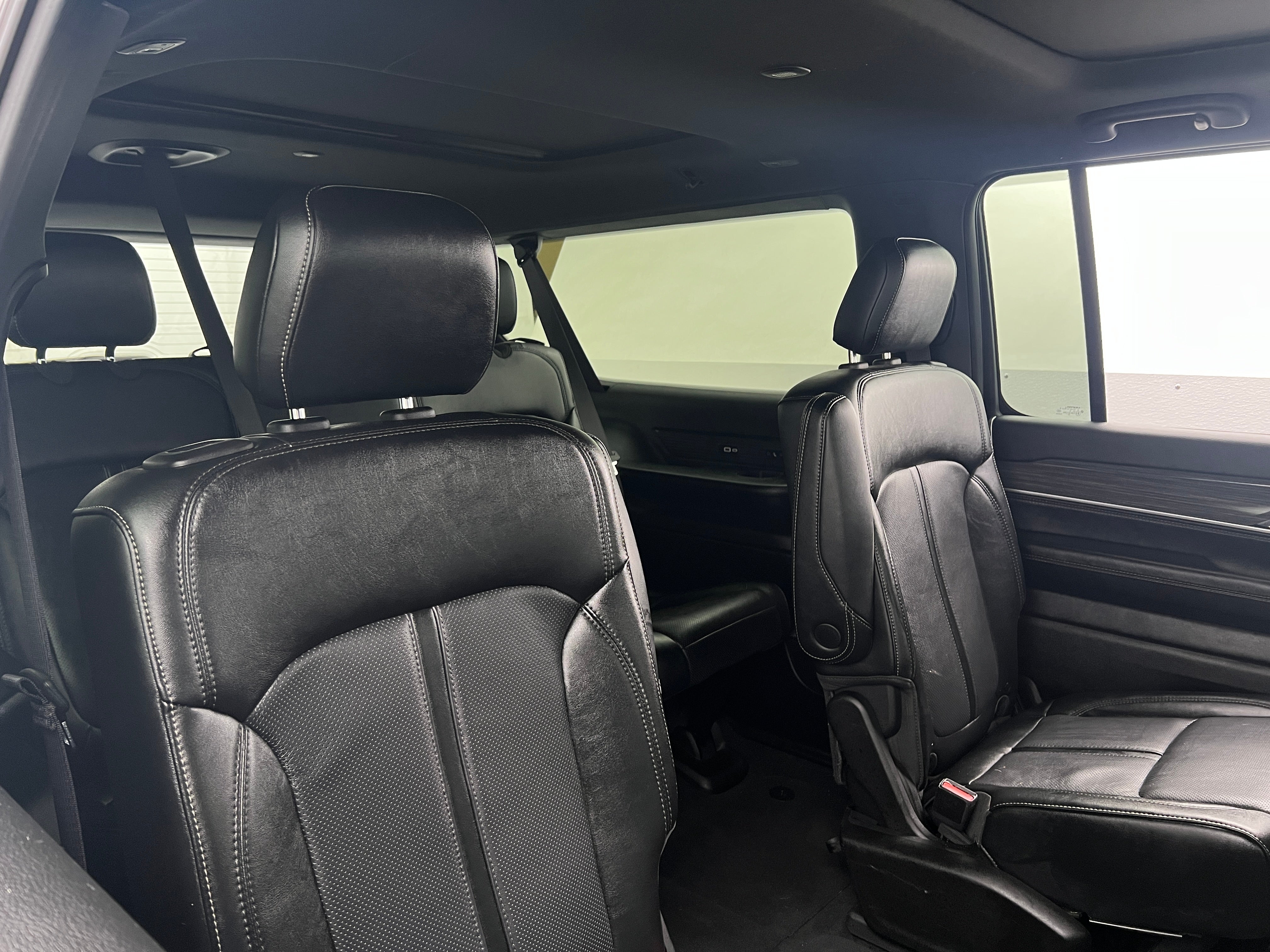 2024 Jeep Wagoneer Series II 5
