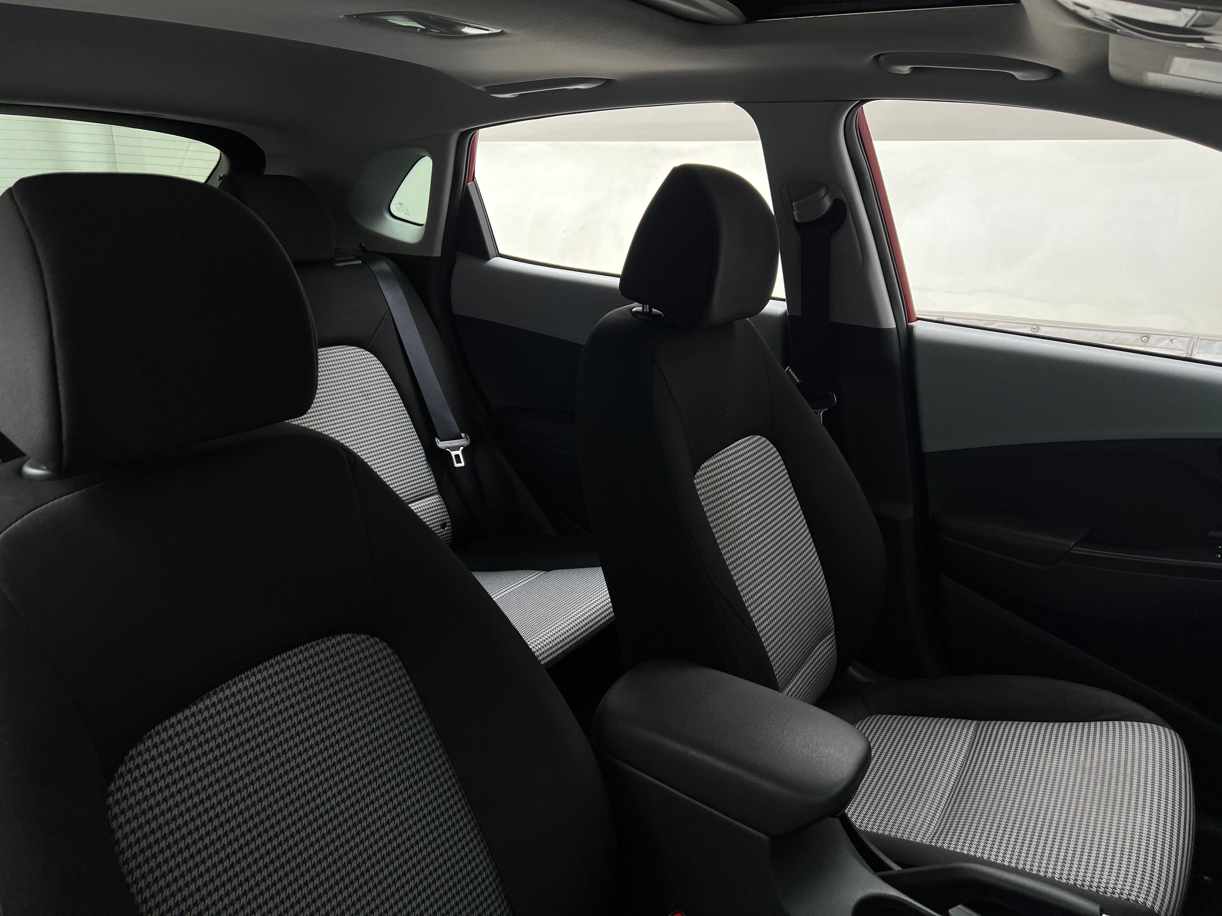 2020 Hyundai Kona SEL Plus 2