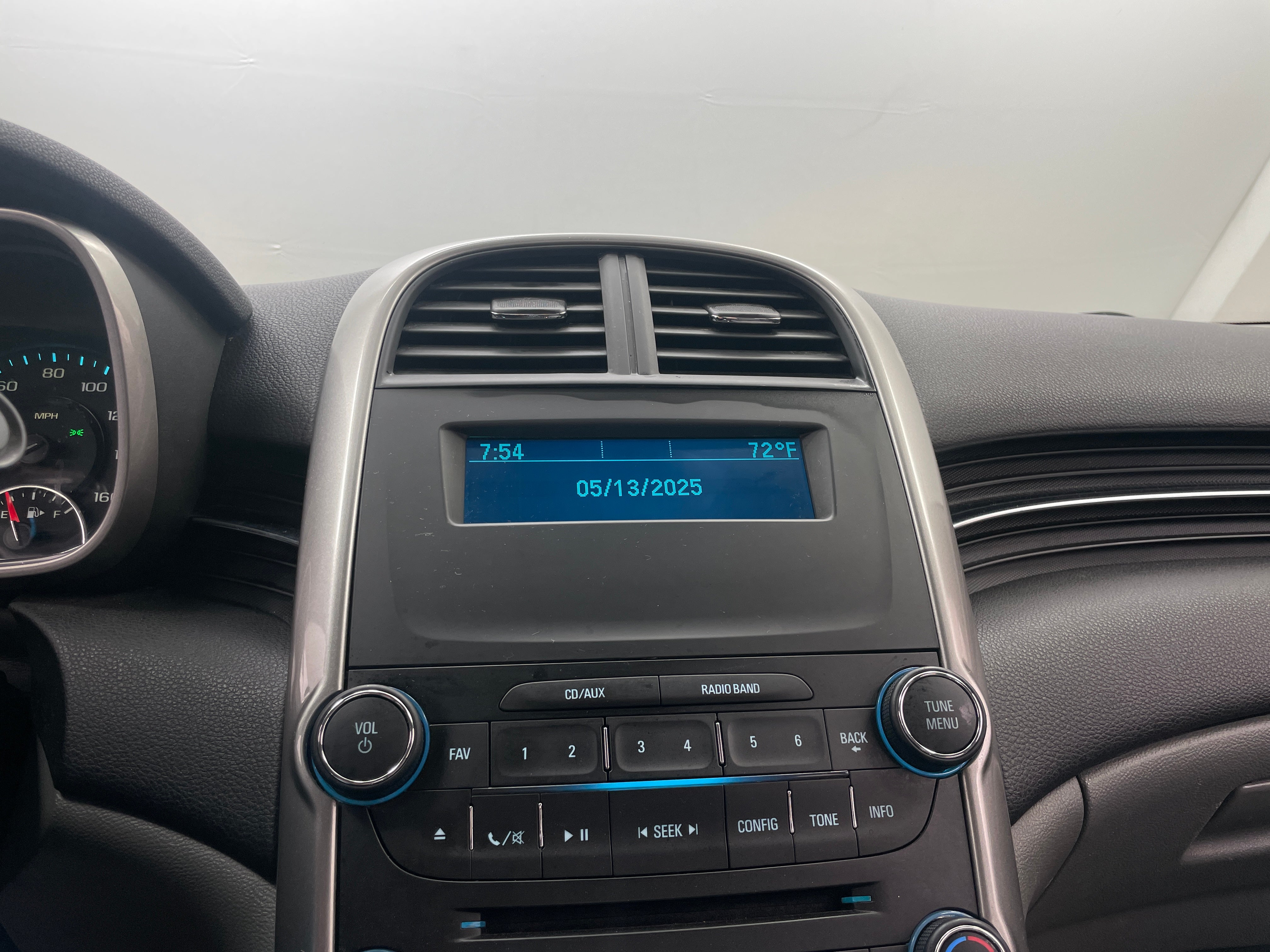 2015 Chevrolet Malibu LS 4