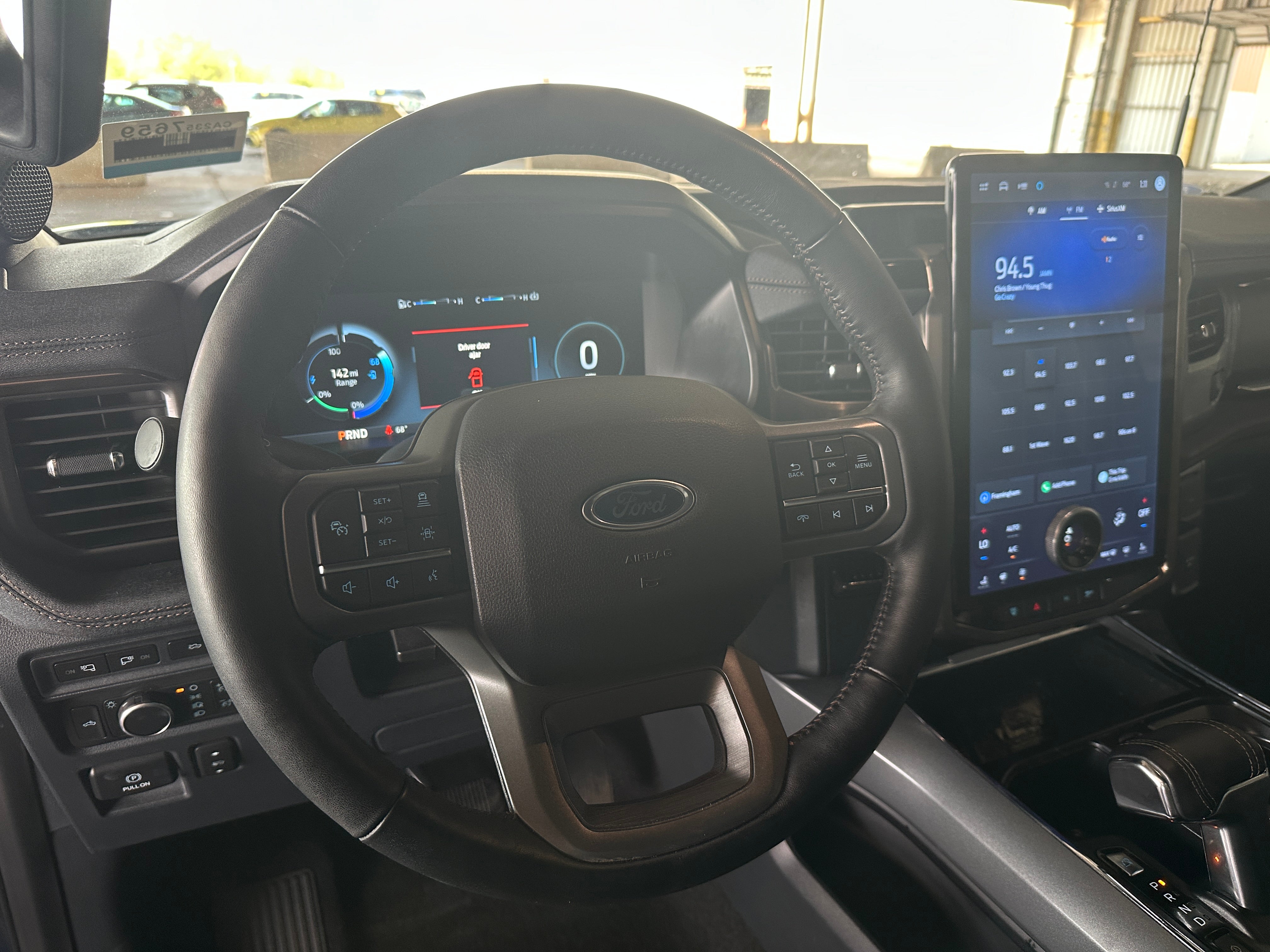 2022 Ford F-150 Lightning Lariat 5
