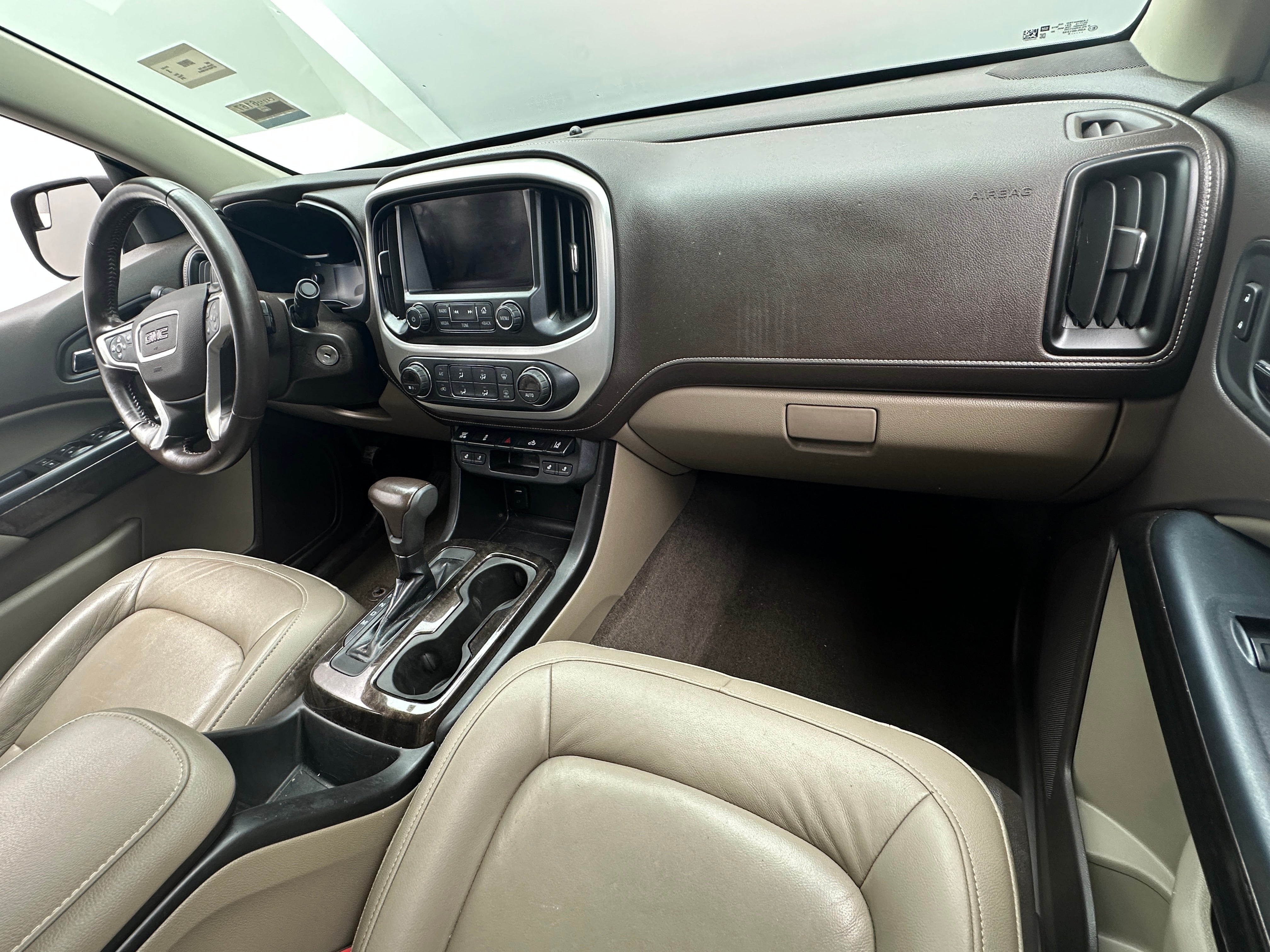 2016 GMC Canyon SLT 2