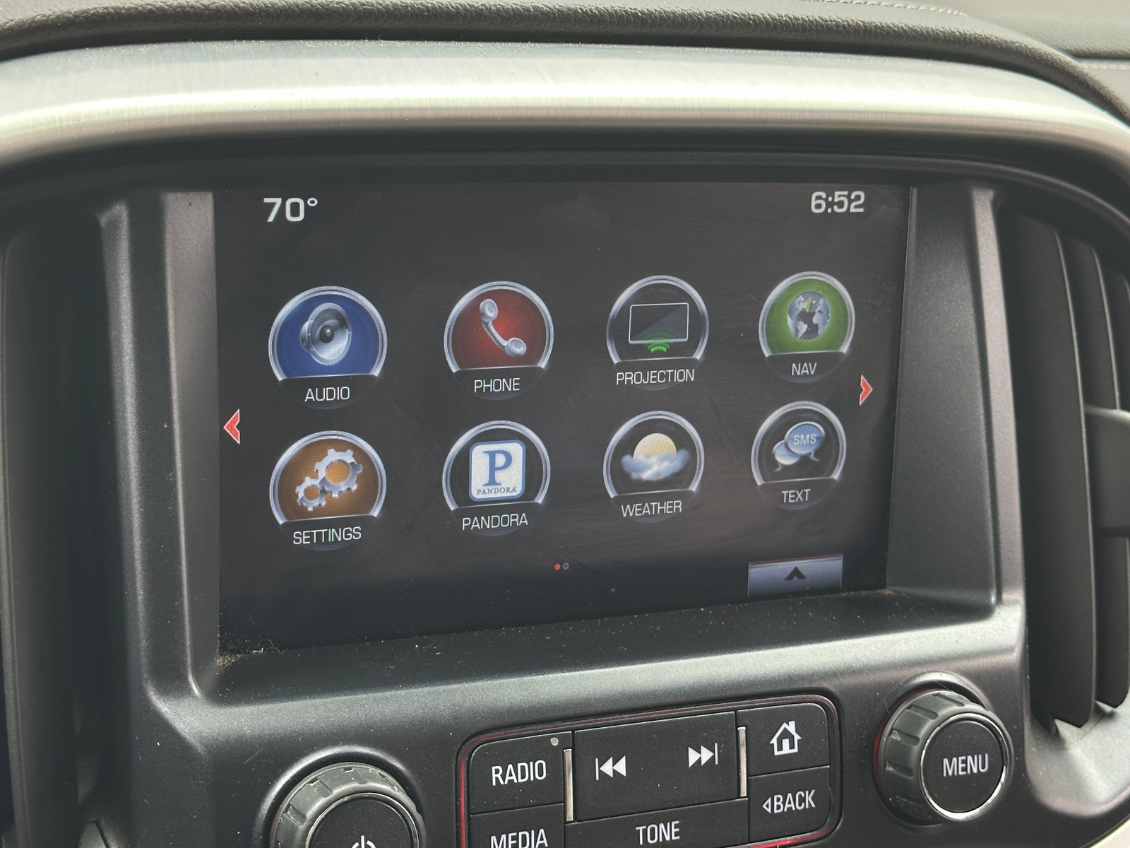 Thumbnail: 2016 GMC Canyon - 3