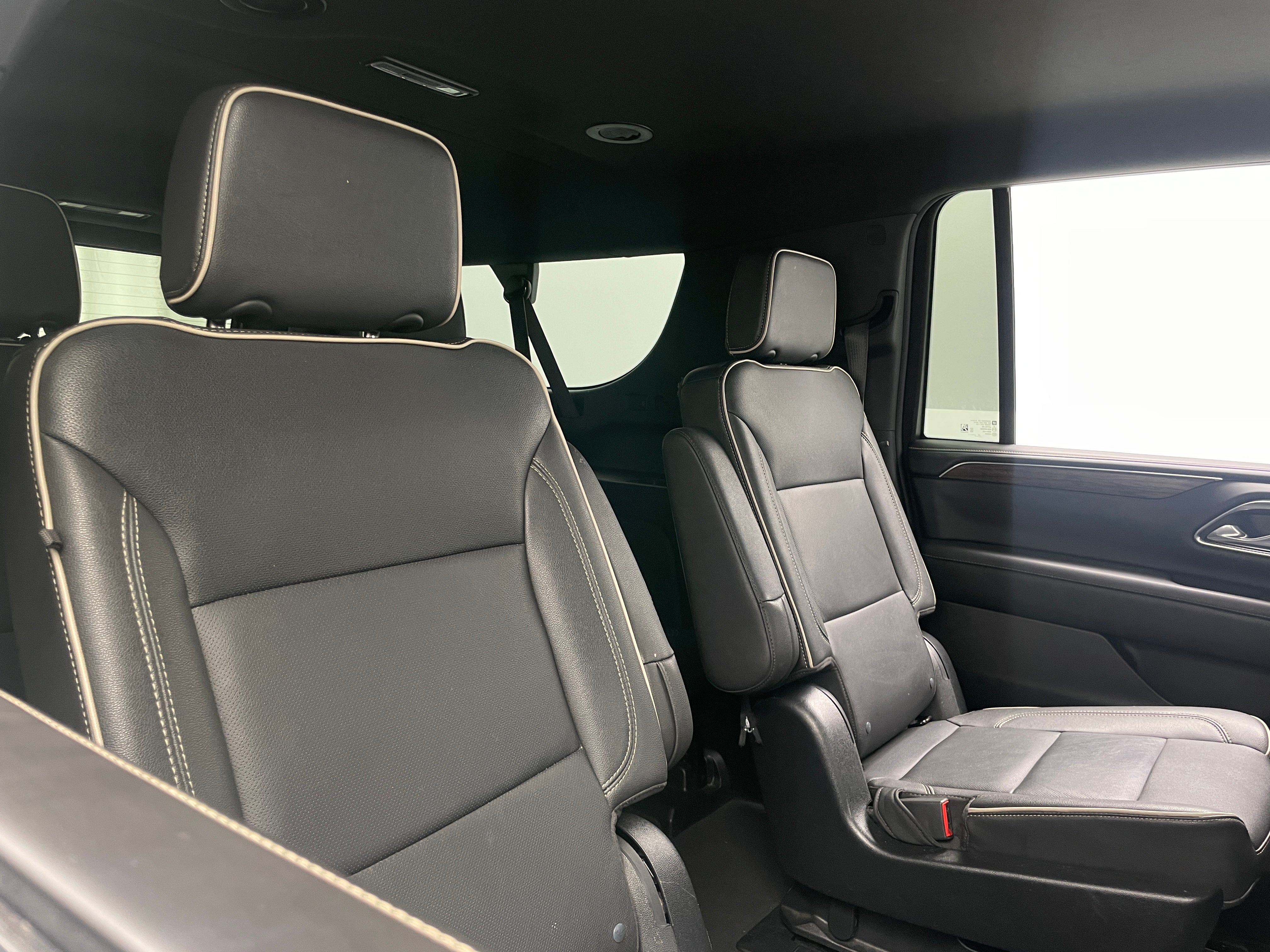 2023 Chevrolet Suburban Premier 5