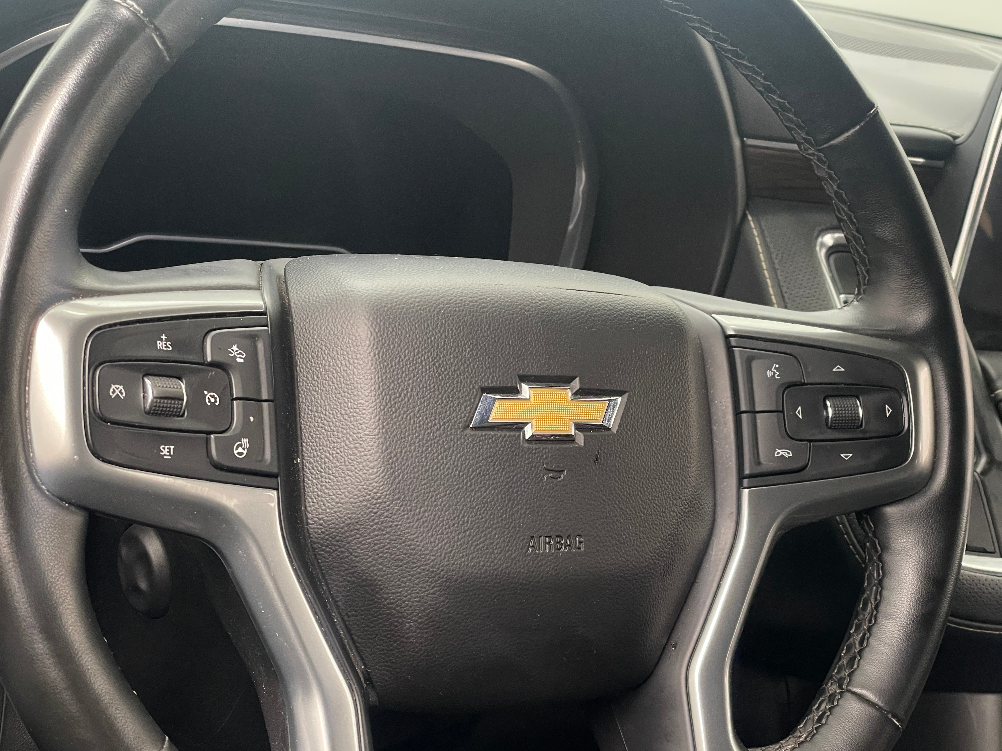 2023 Chevrolet Suburban Premier 4