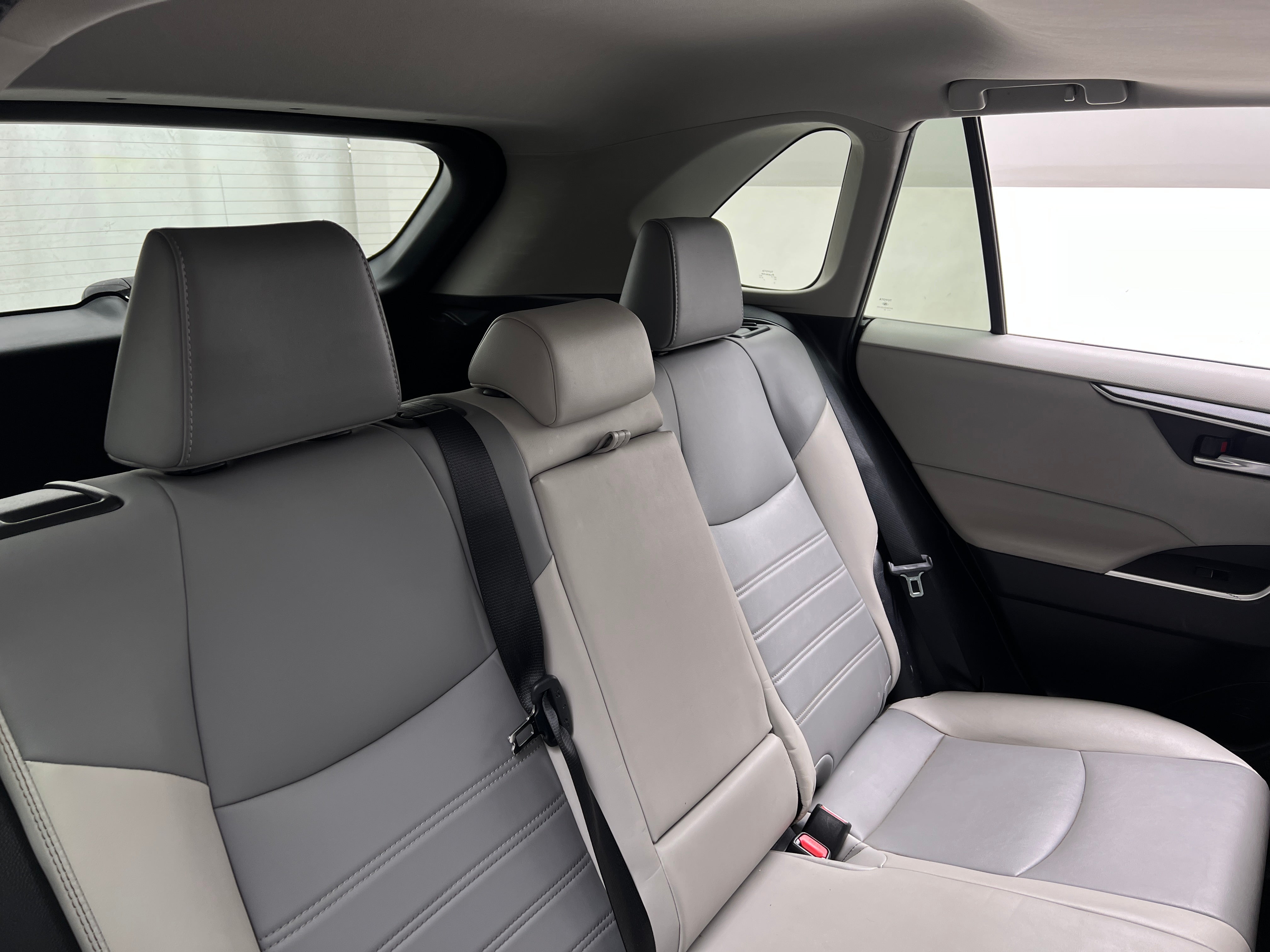 2021 Toyota RAV4 XLE Premium 5