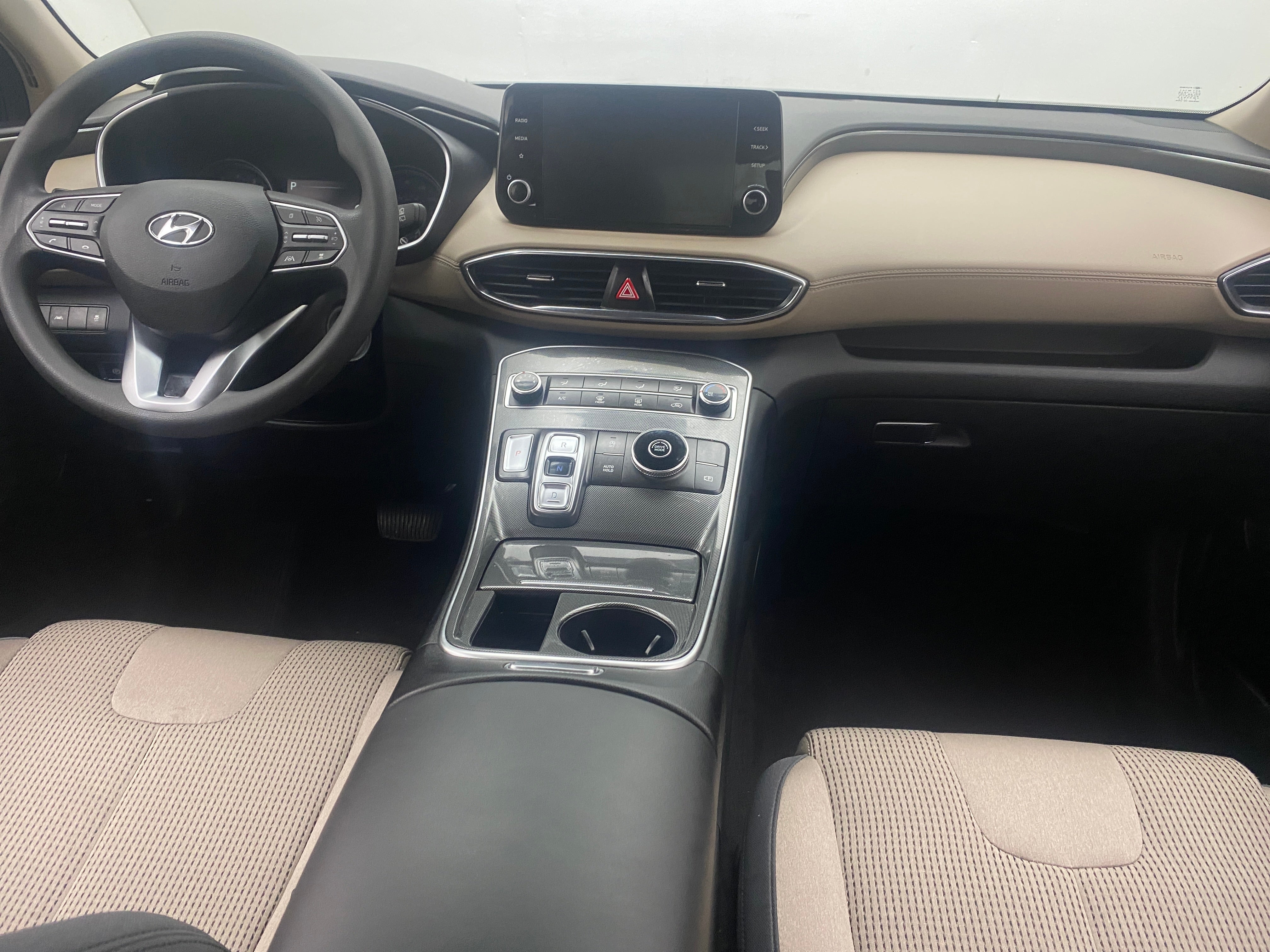 2023 Hyundai Santa Fe SE 3