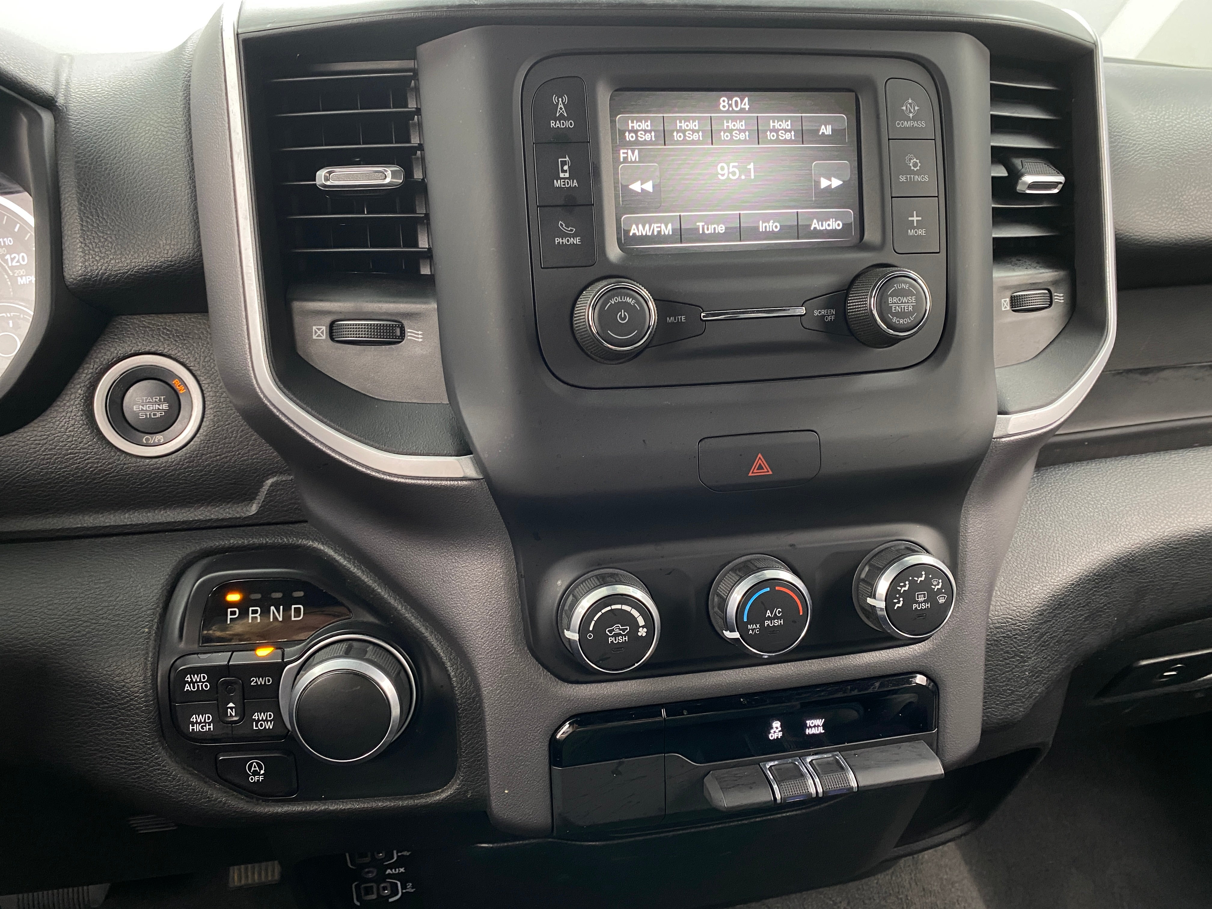 2022 RAM 1500 Big Horn 4