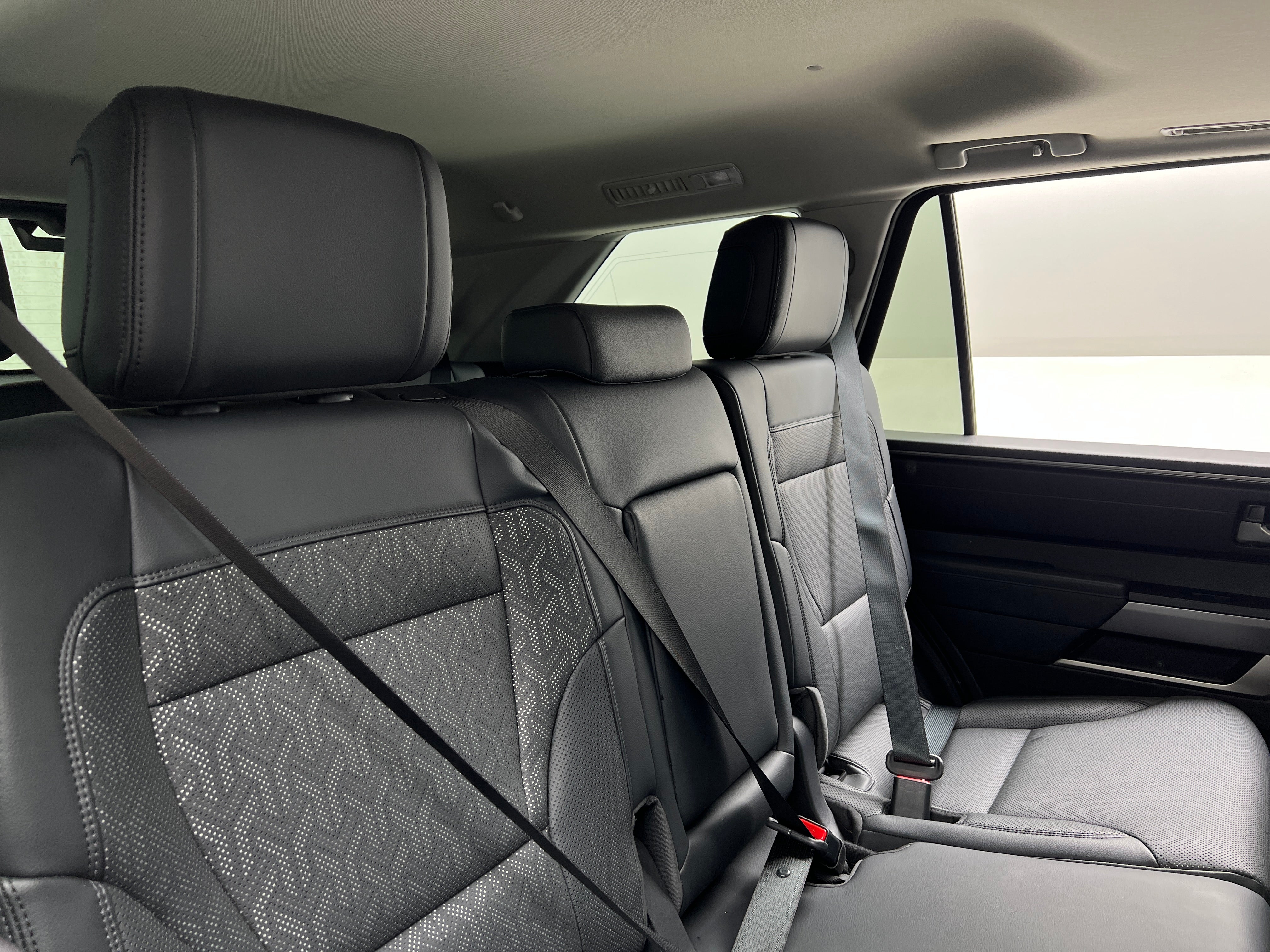 2023 Toyota Sequoia SR5 6