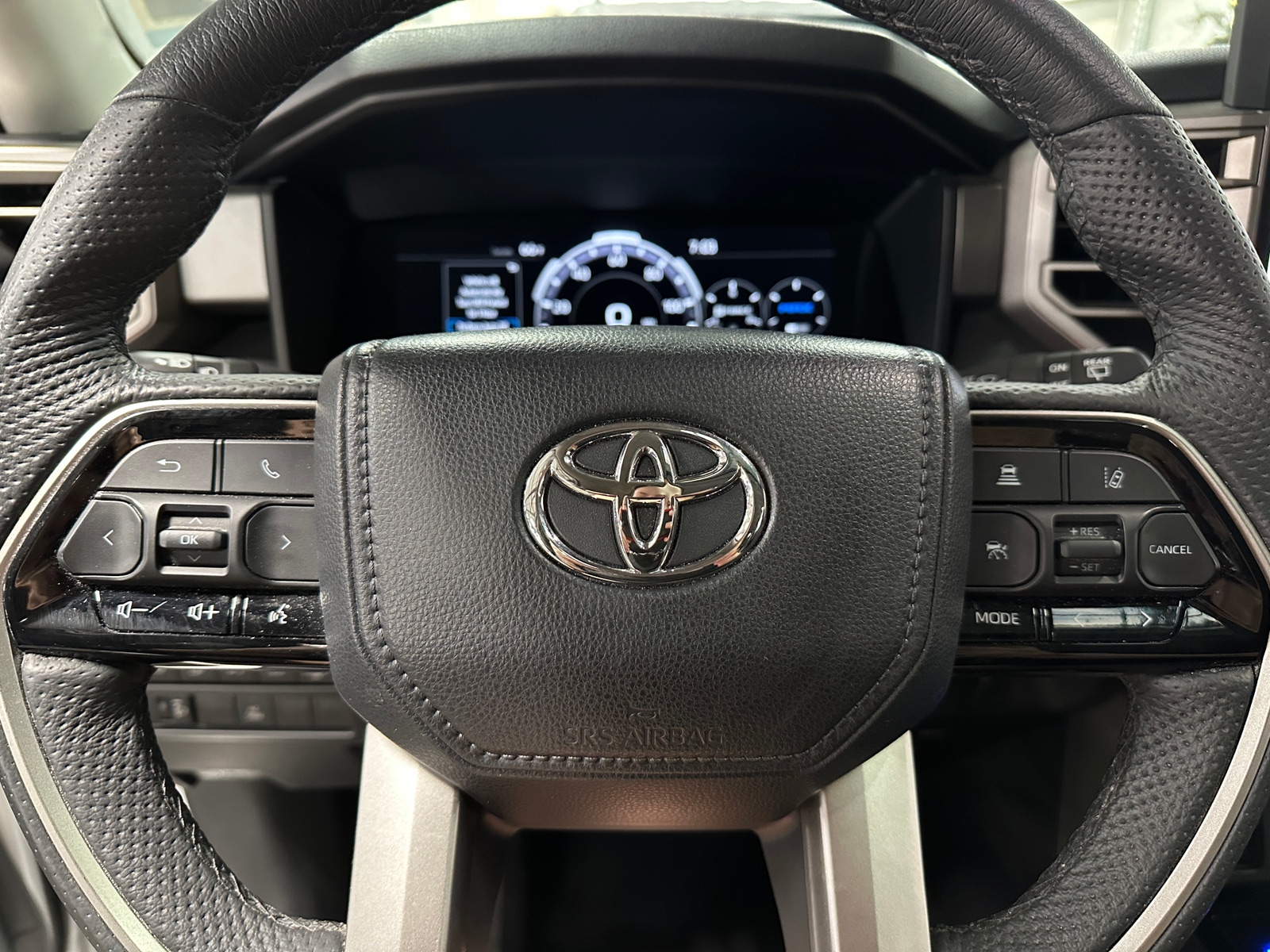 Thumbnail: 2023 Toyota Sequoia - 5