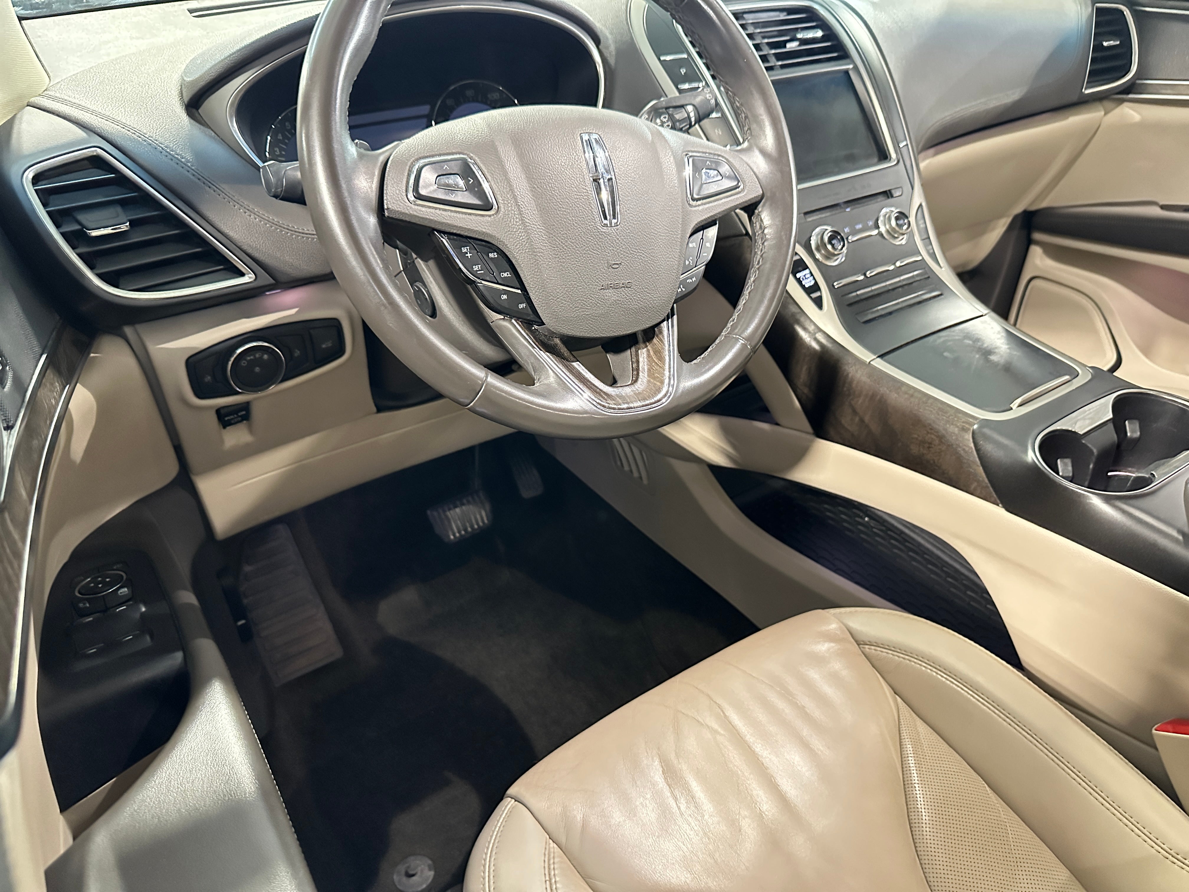 2017 Lincoln MKX Select 2