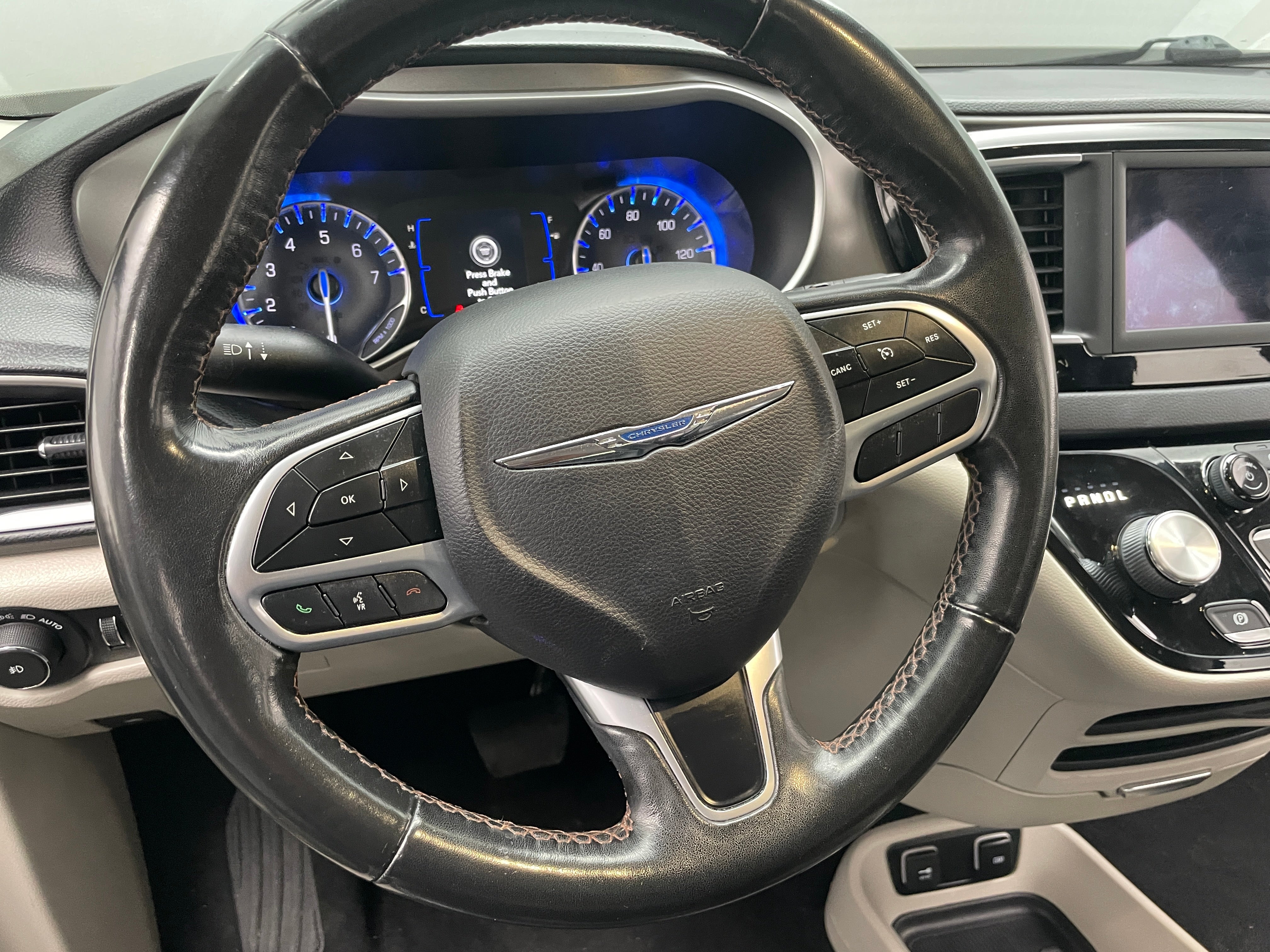 2020 Chrysler Pacifica Touring L 4