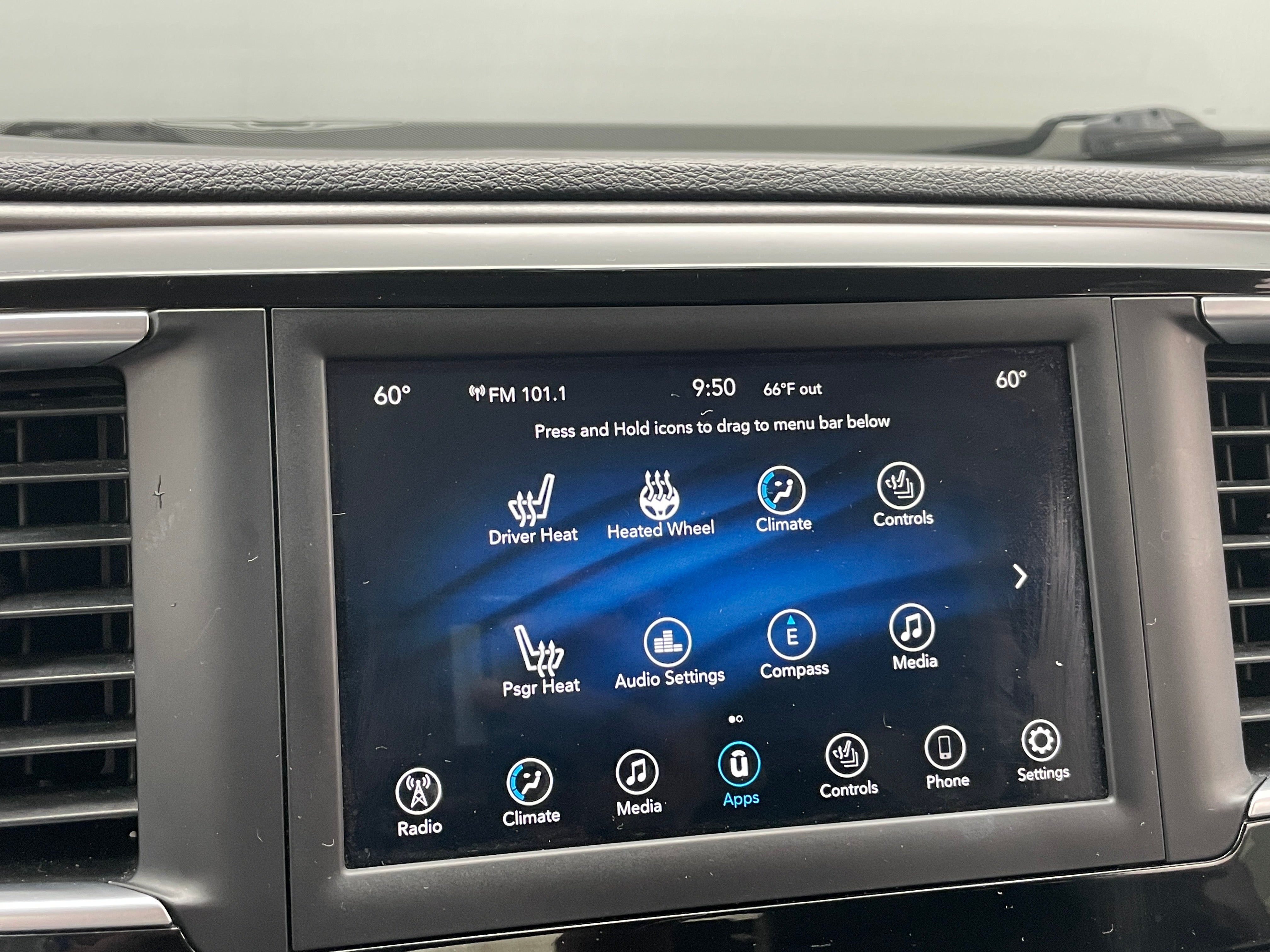 2020 Chrysler Pacifica Touring L 3