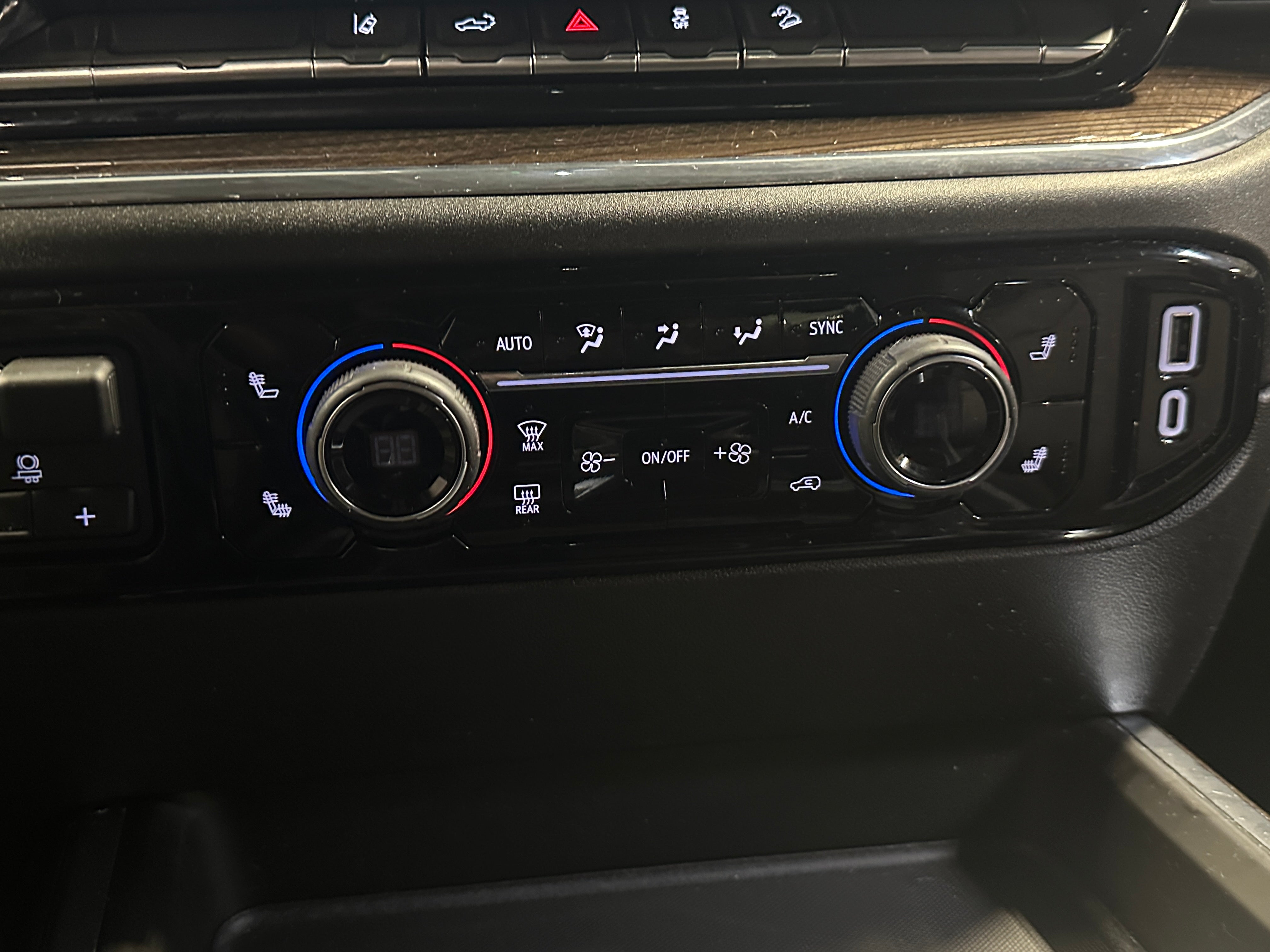 2024 Chevrolet Silverado 3500 LT 3