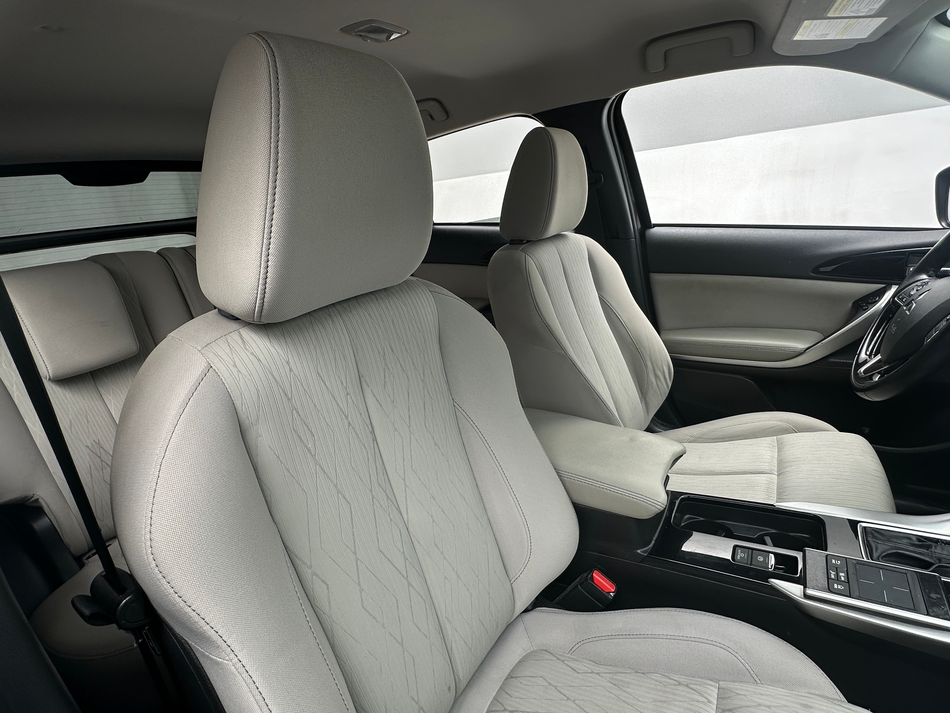 2018 Mitsubishi Eclipse Cross SE 2