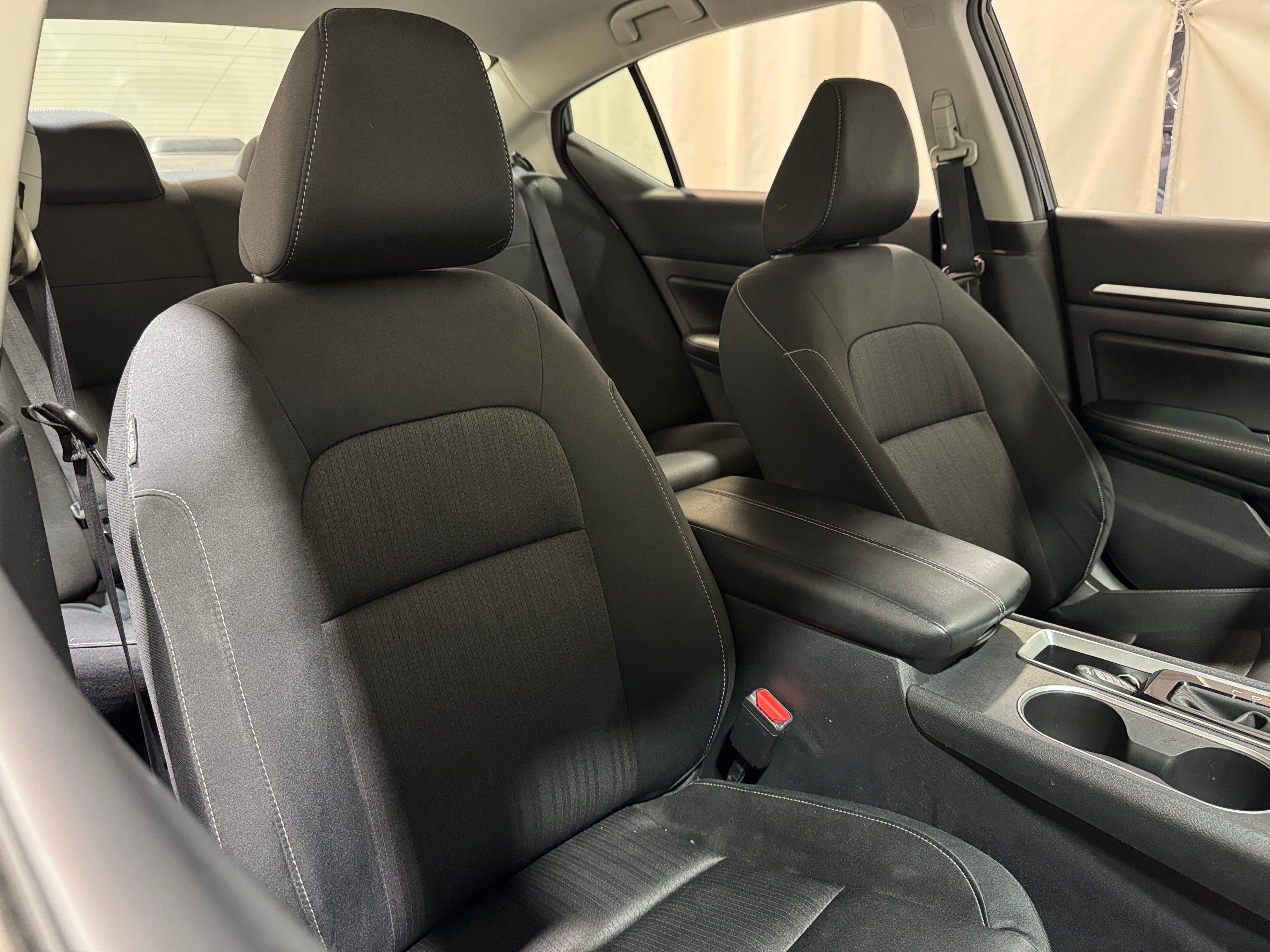 2022 Nissan Altima SV 2