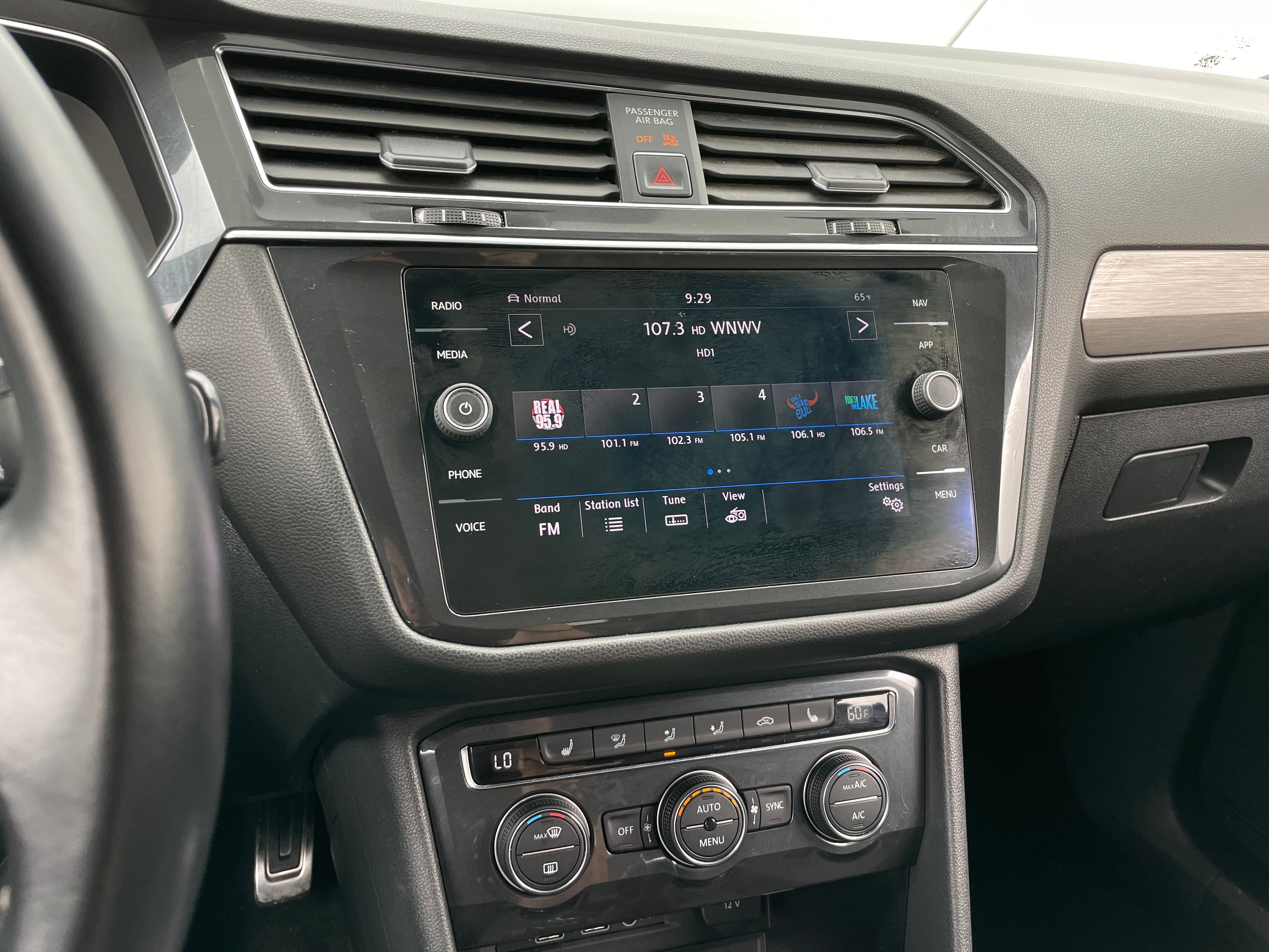 2019 Volkswagen Tiguan SE R-Line 3
