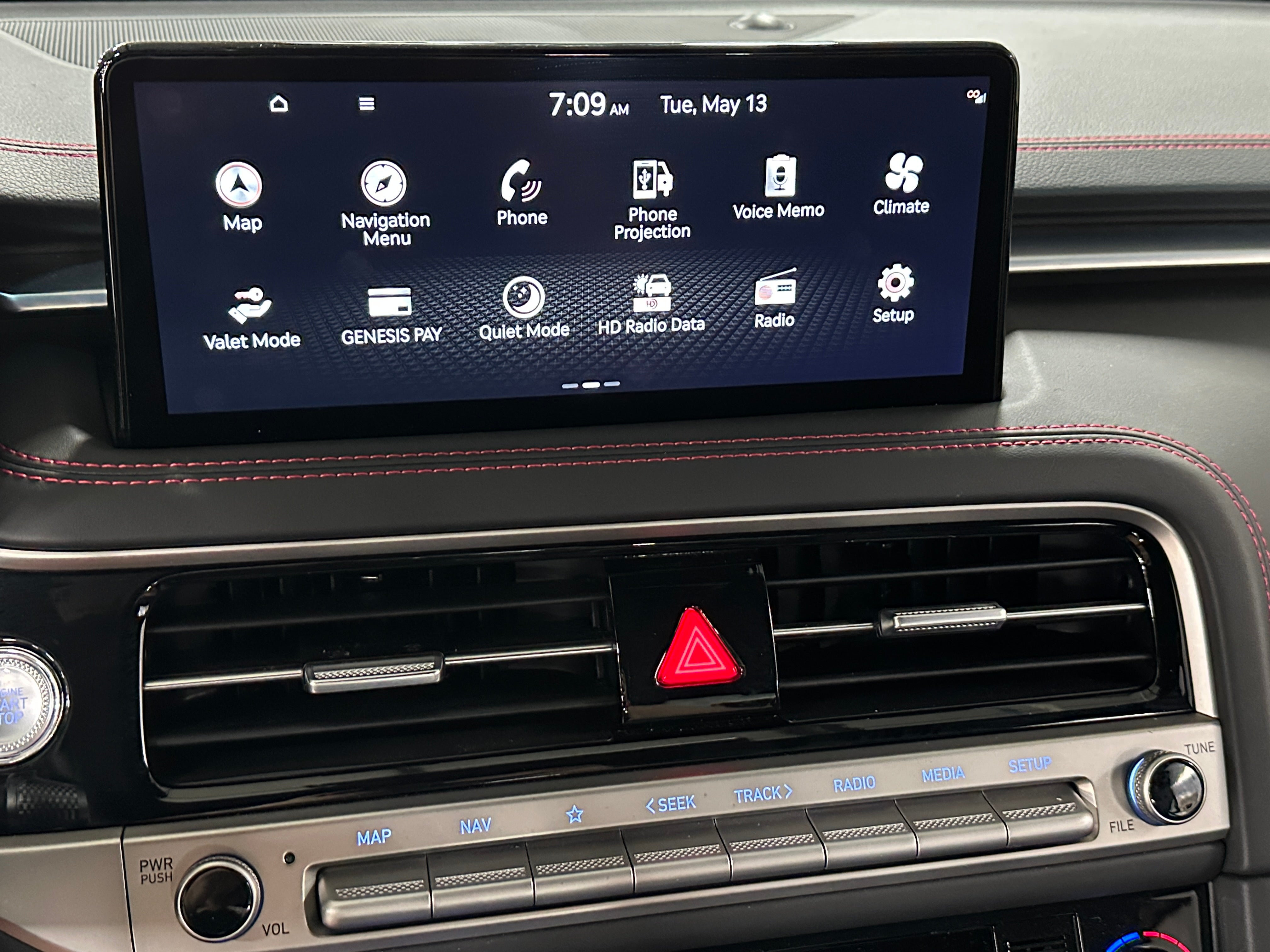 2024 Genesis G70 Sport Advanced 3