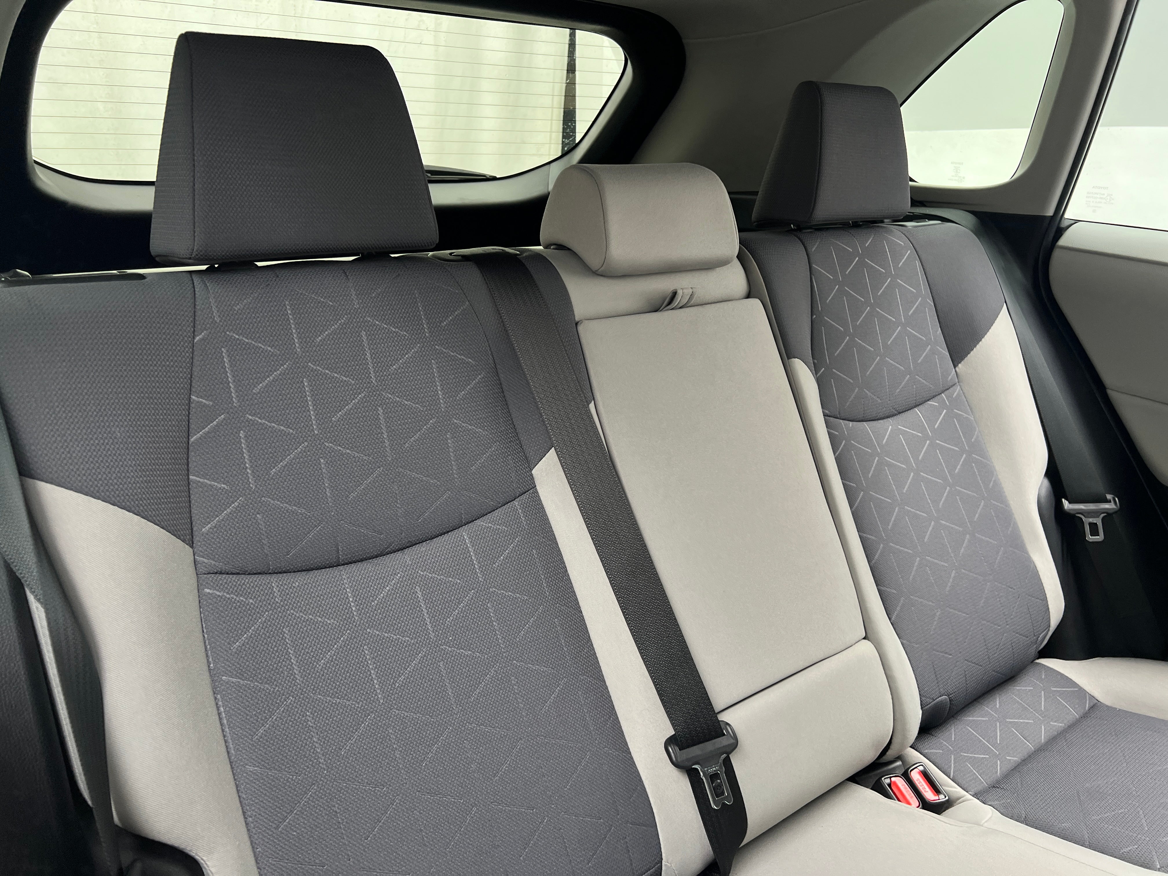 2019 Toyota RAV4 XLE 6