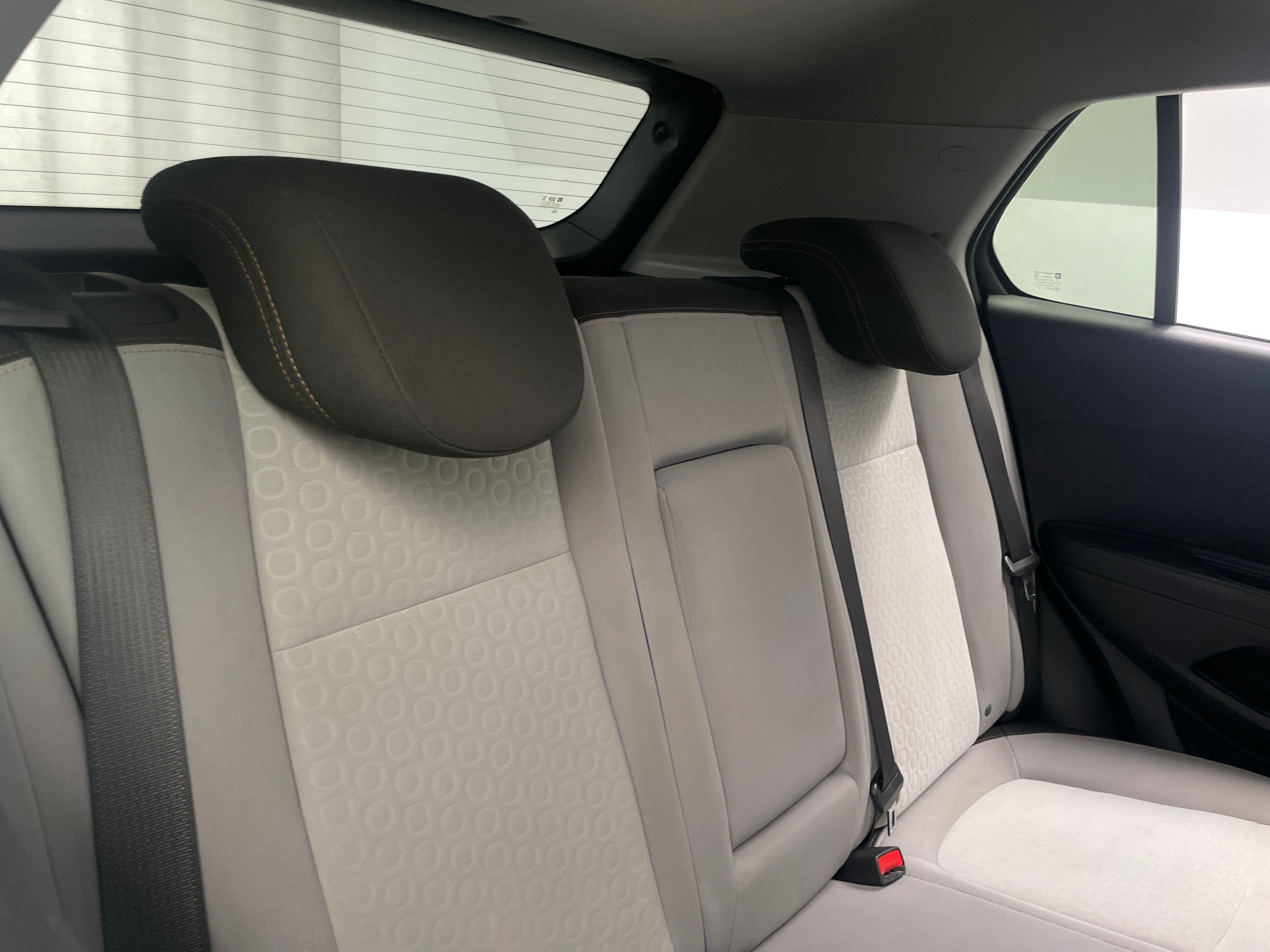 2022 Chevrolet Trax LS 6
