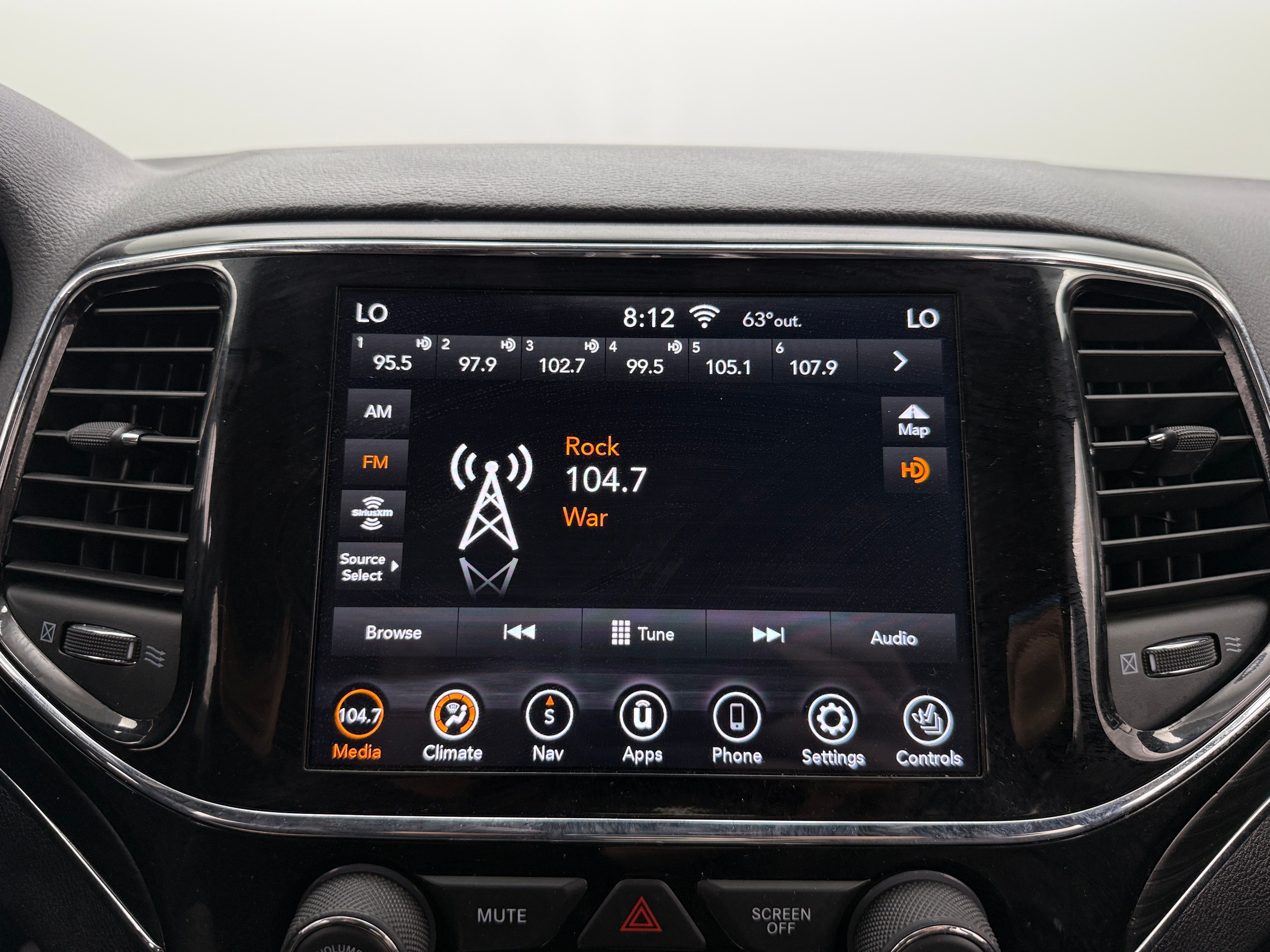 2019 Jeep Grand Cherokee Limited Edition 3