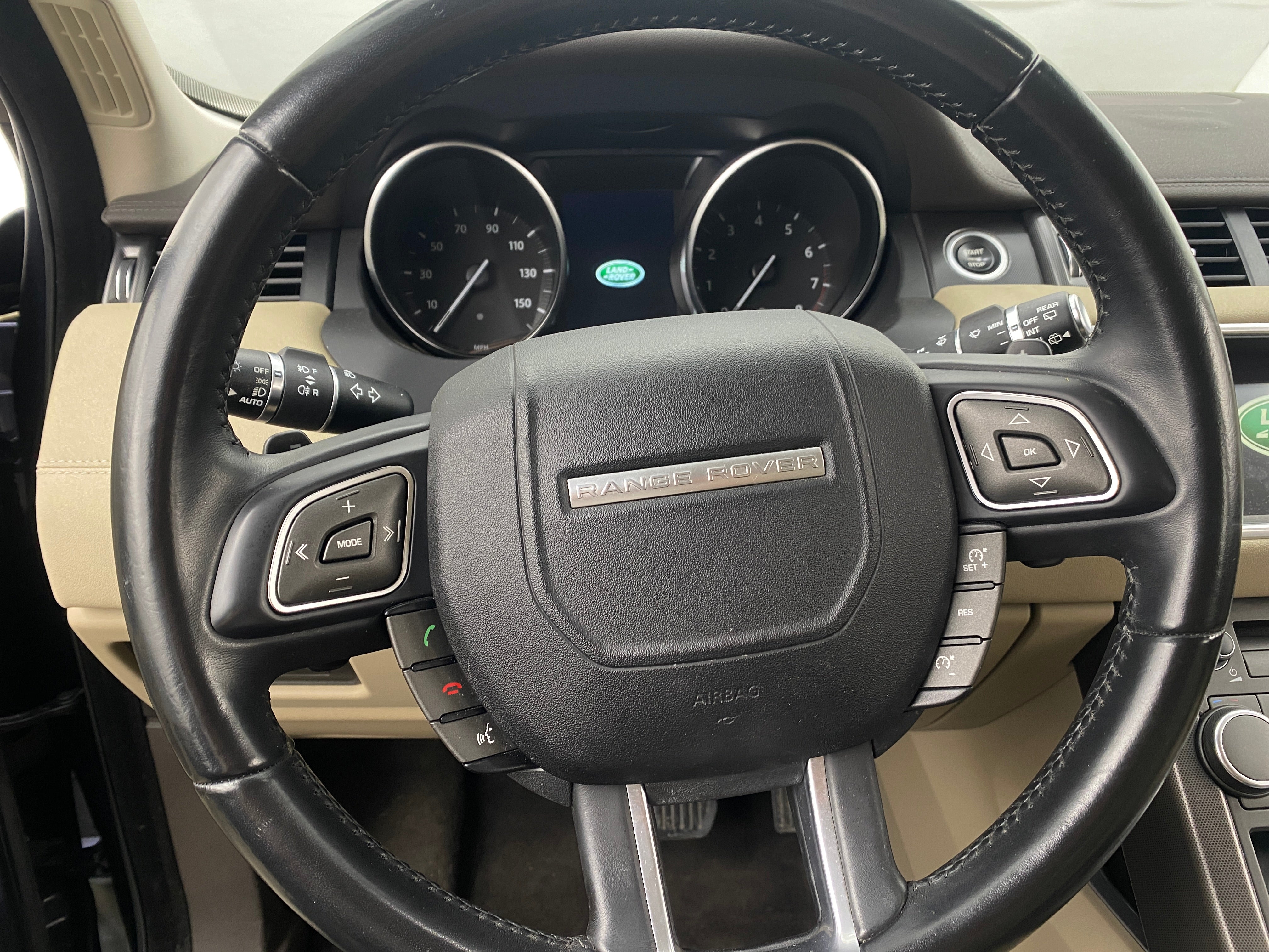 2019 Land Rover Range Rover Evoque SE Premium 4