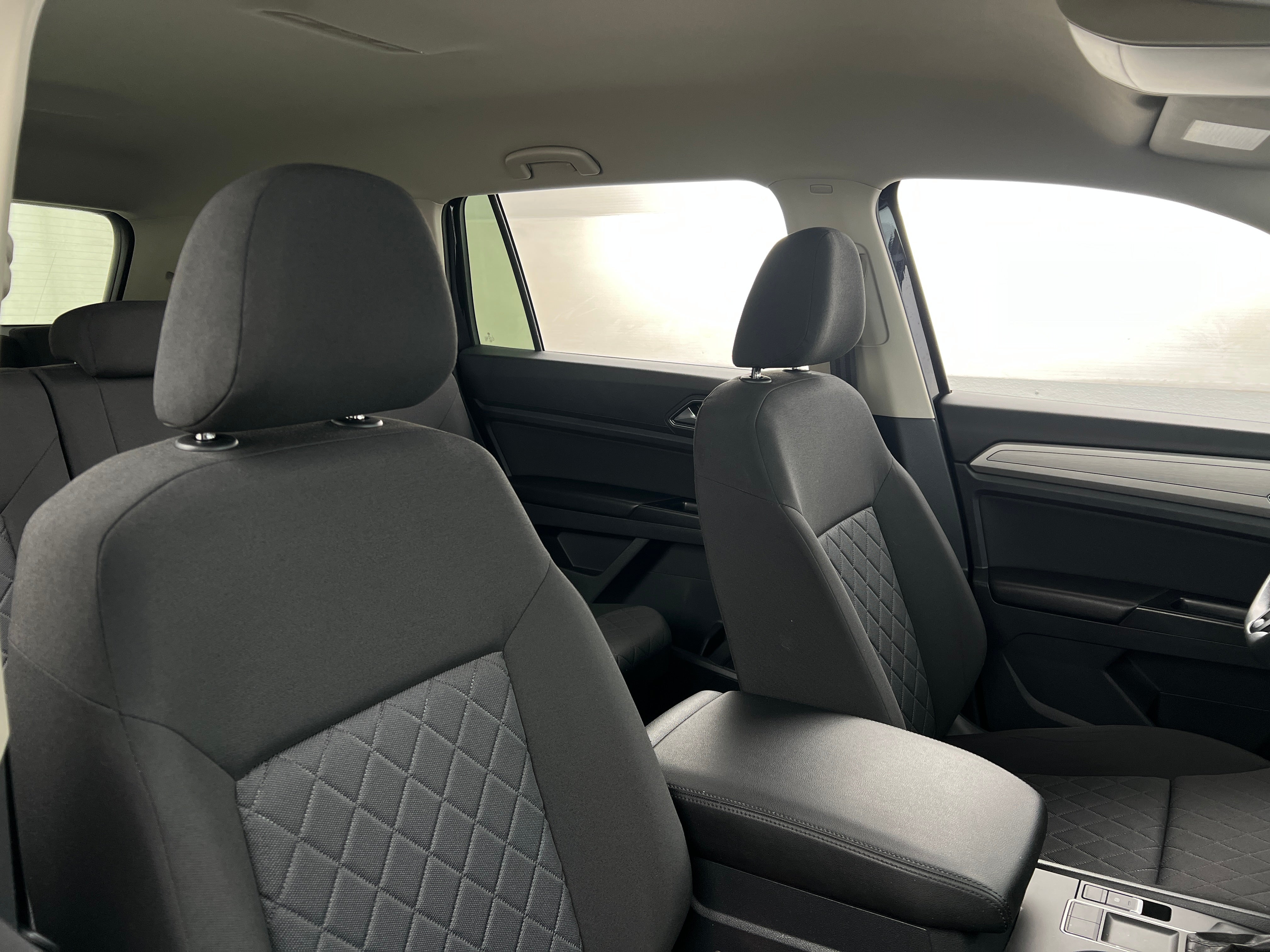 2018 Volkswagen Atlas S 2