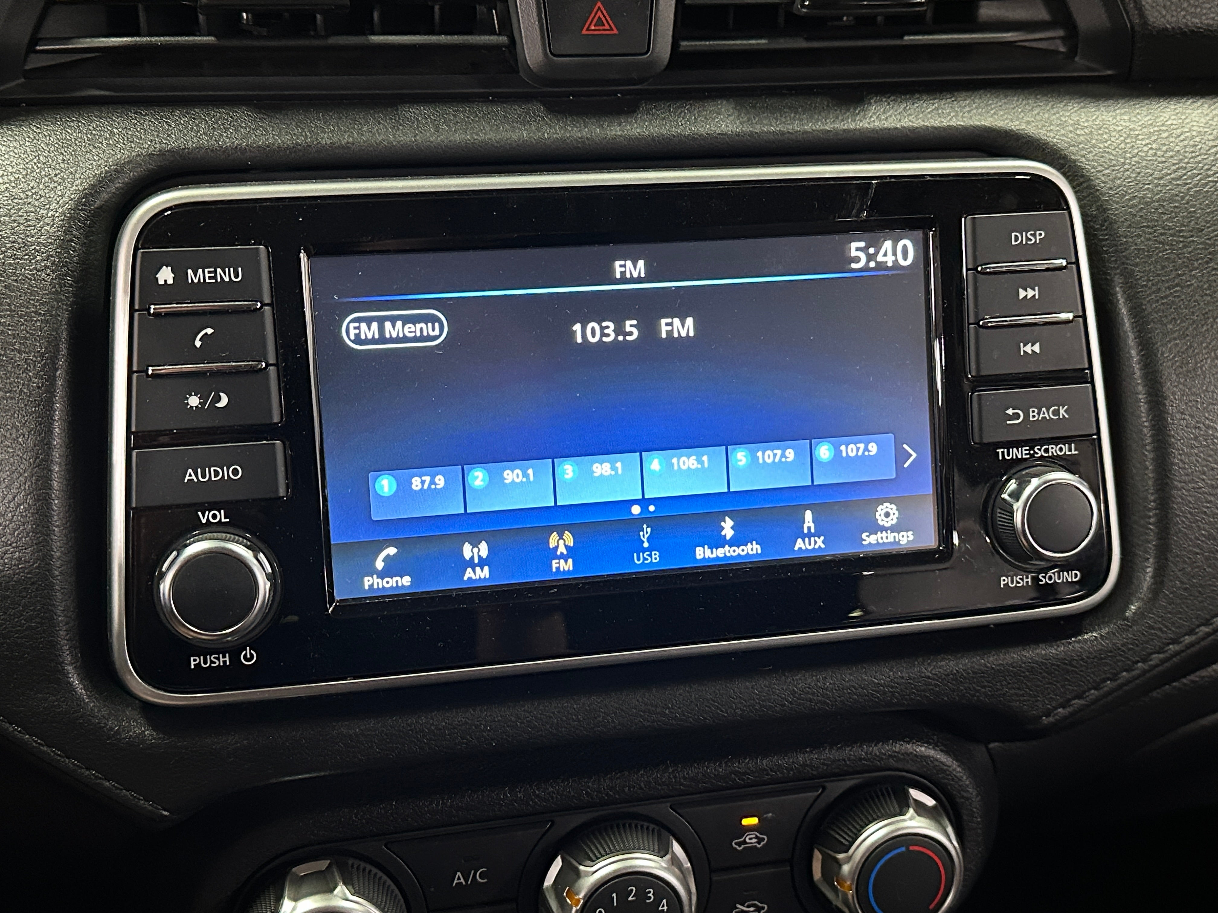 2024 Nissan Versa S 4