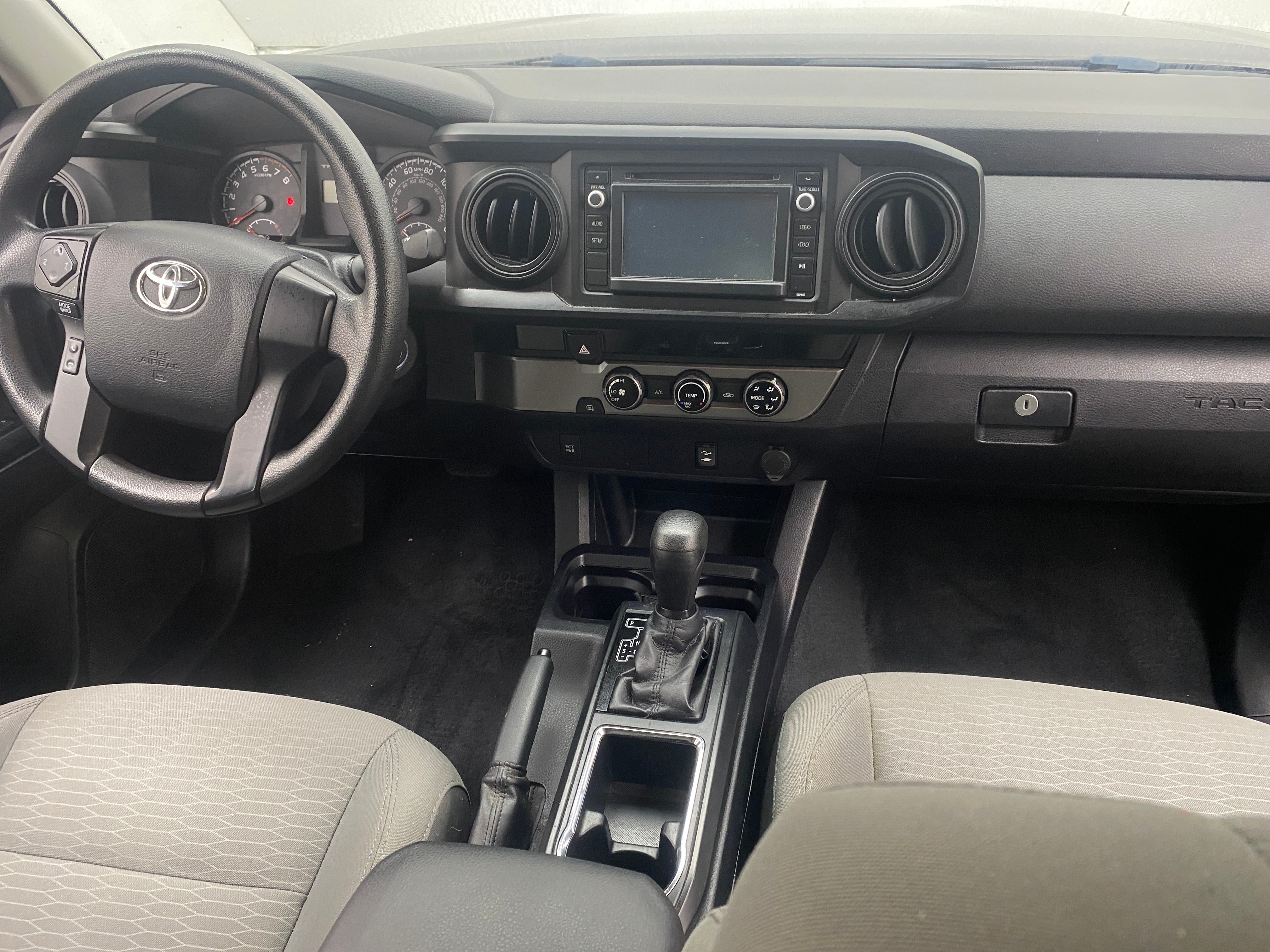 2016 Toyota Tacoma SR 3