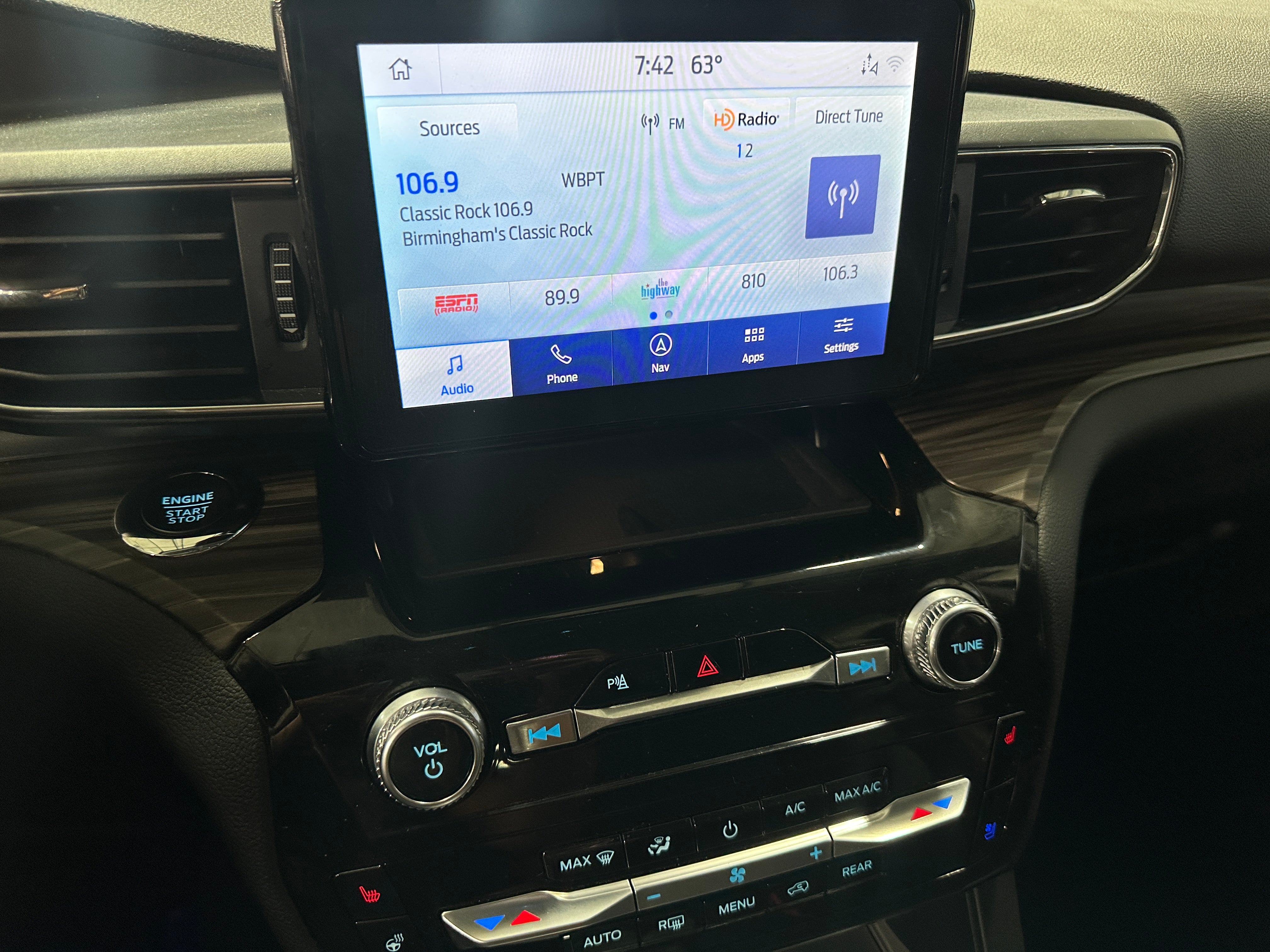 2024 Ford Explorer Limited 3