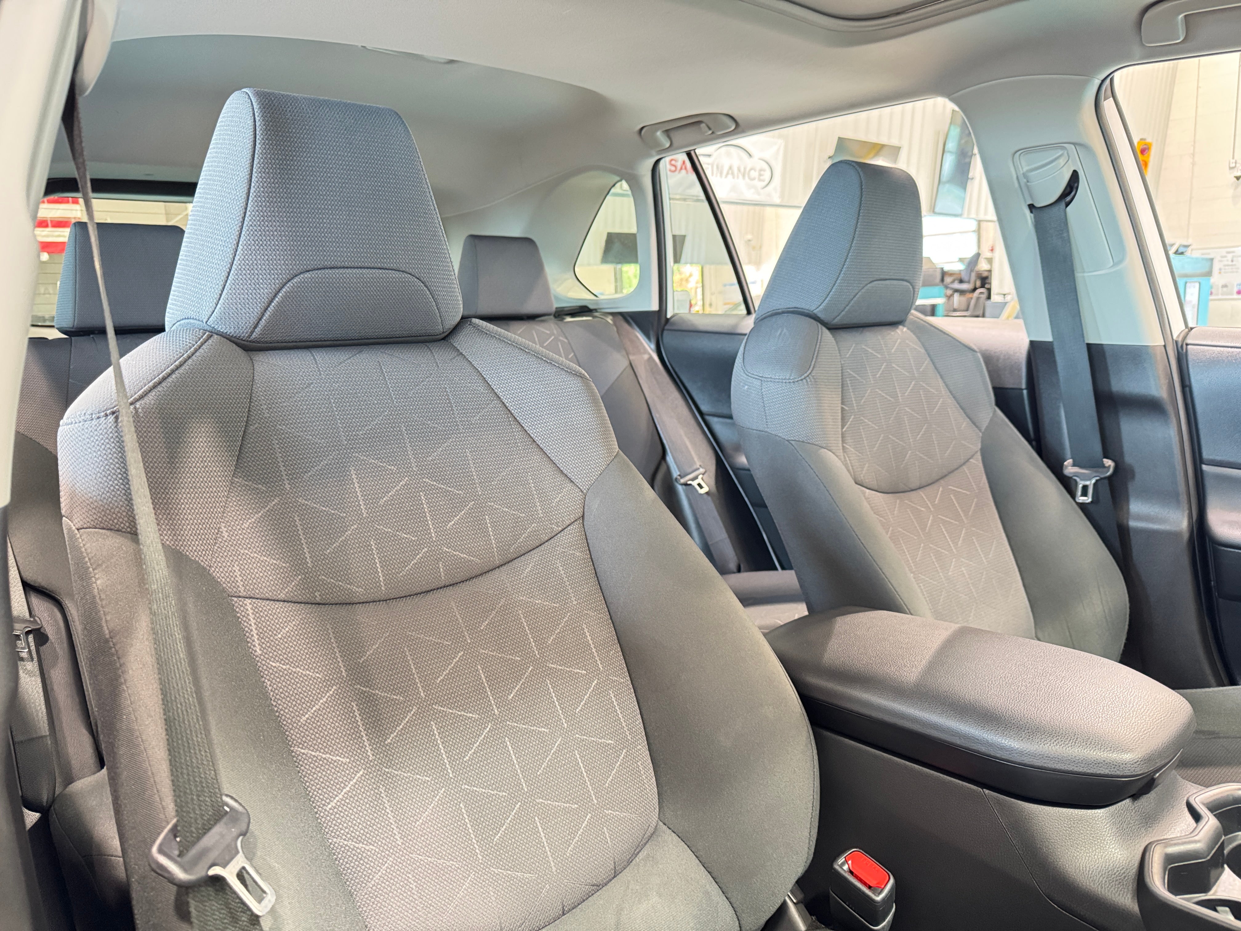 2019 Toyota RAV4 XLE 2