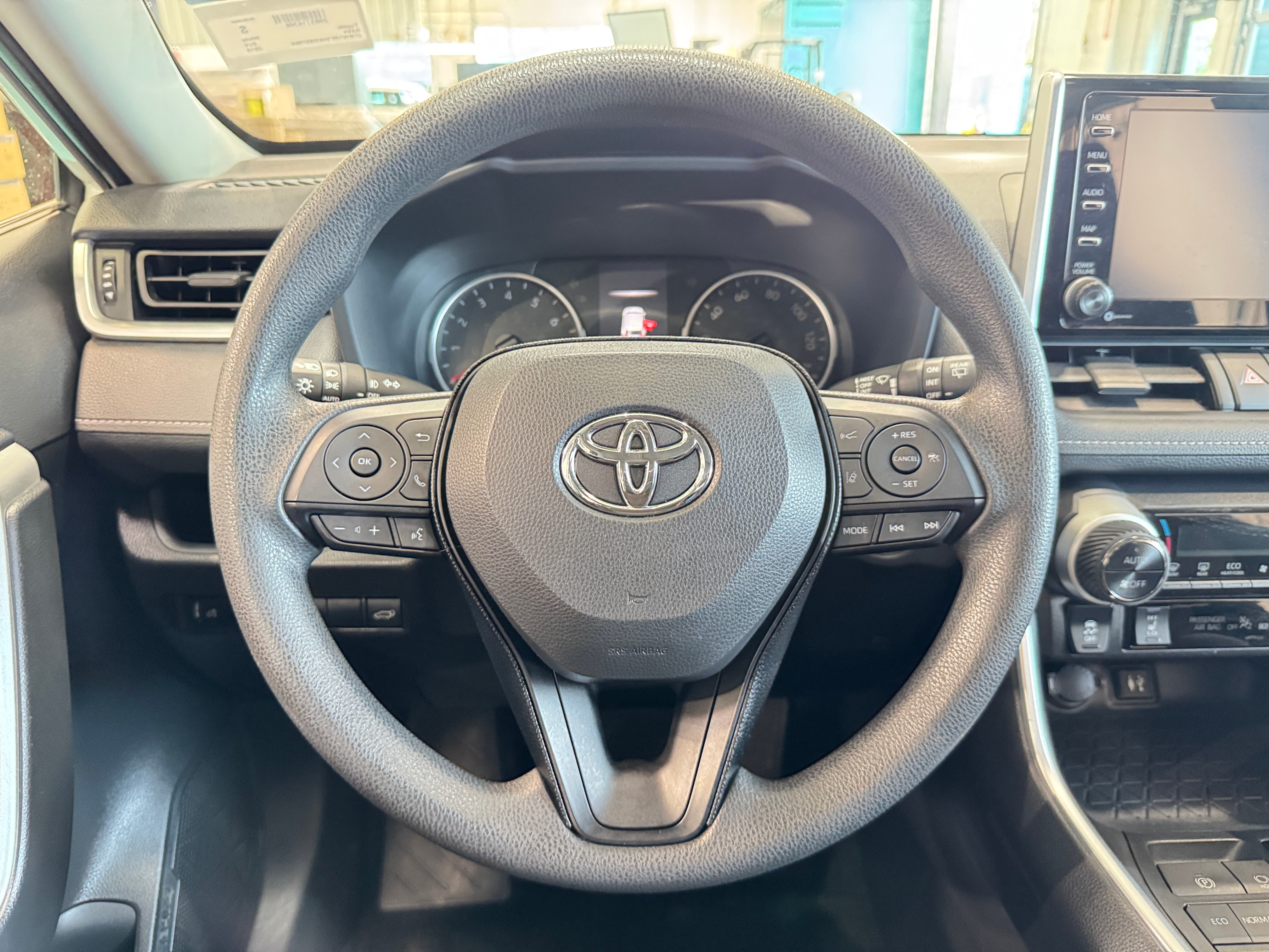 2019 Toyota RAV4 XLE 5