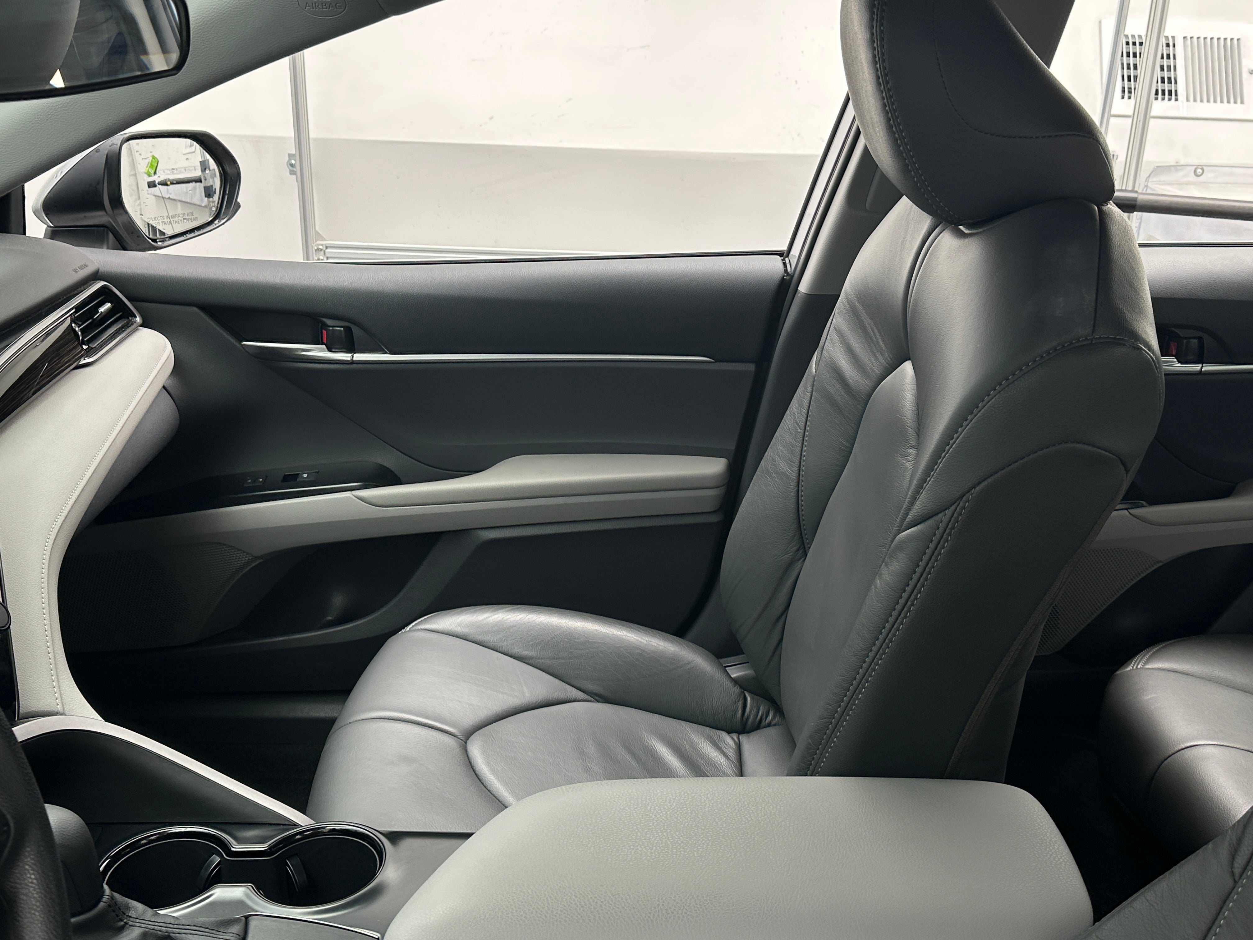 2020 Toyota Camry LE 2