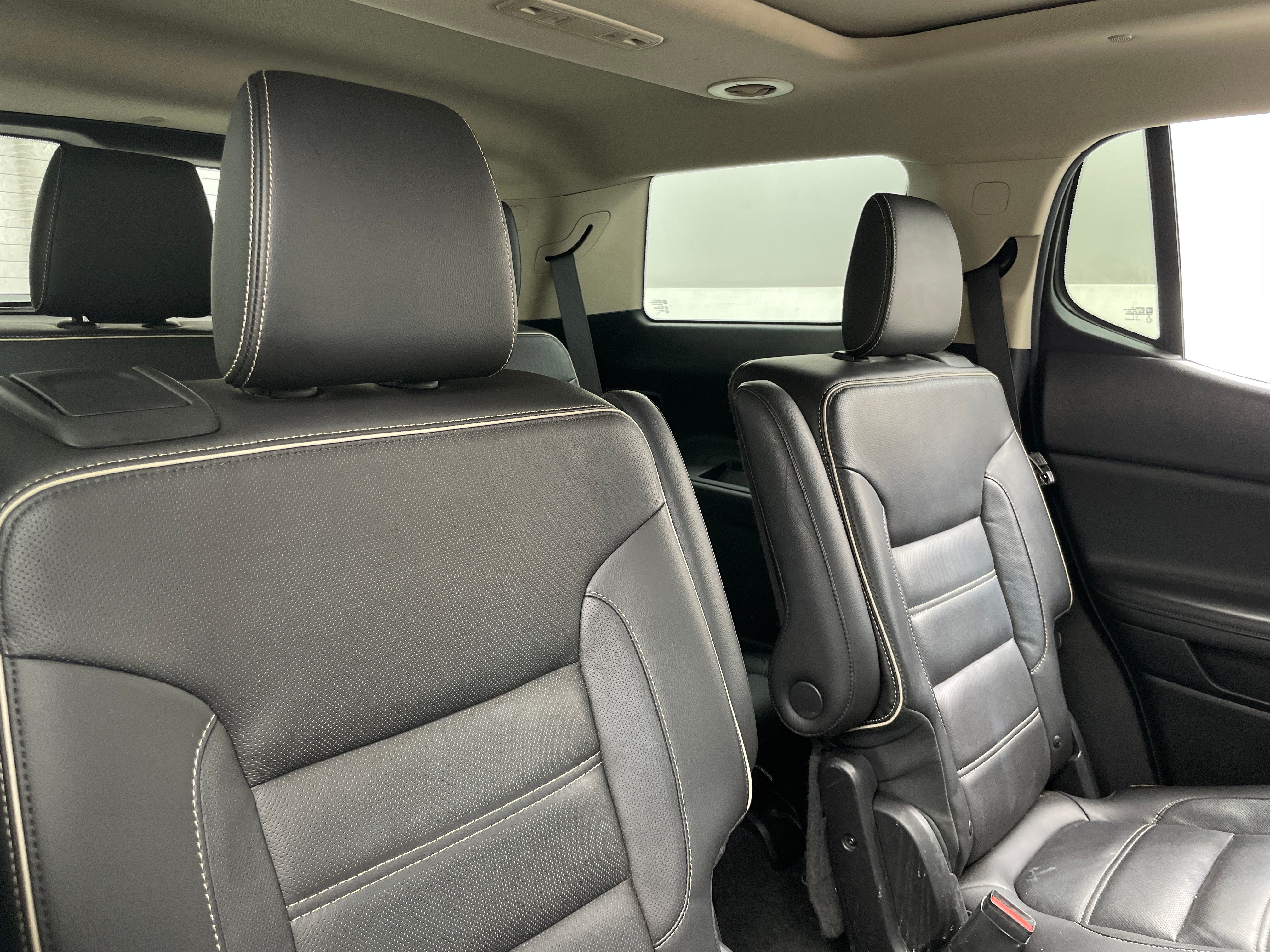 2017 GMC Acadia Denali 5