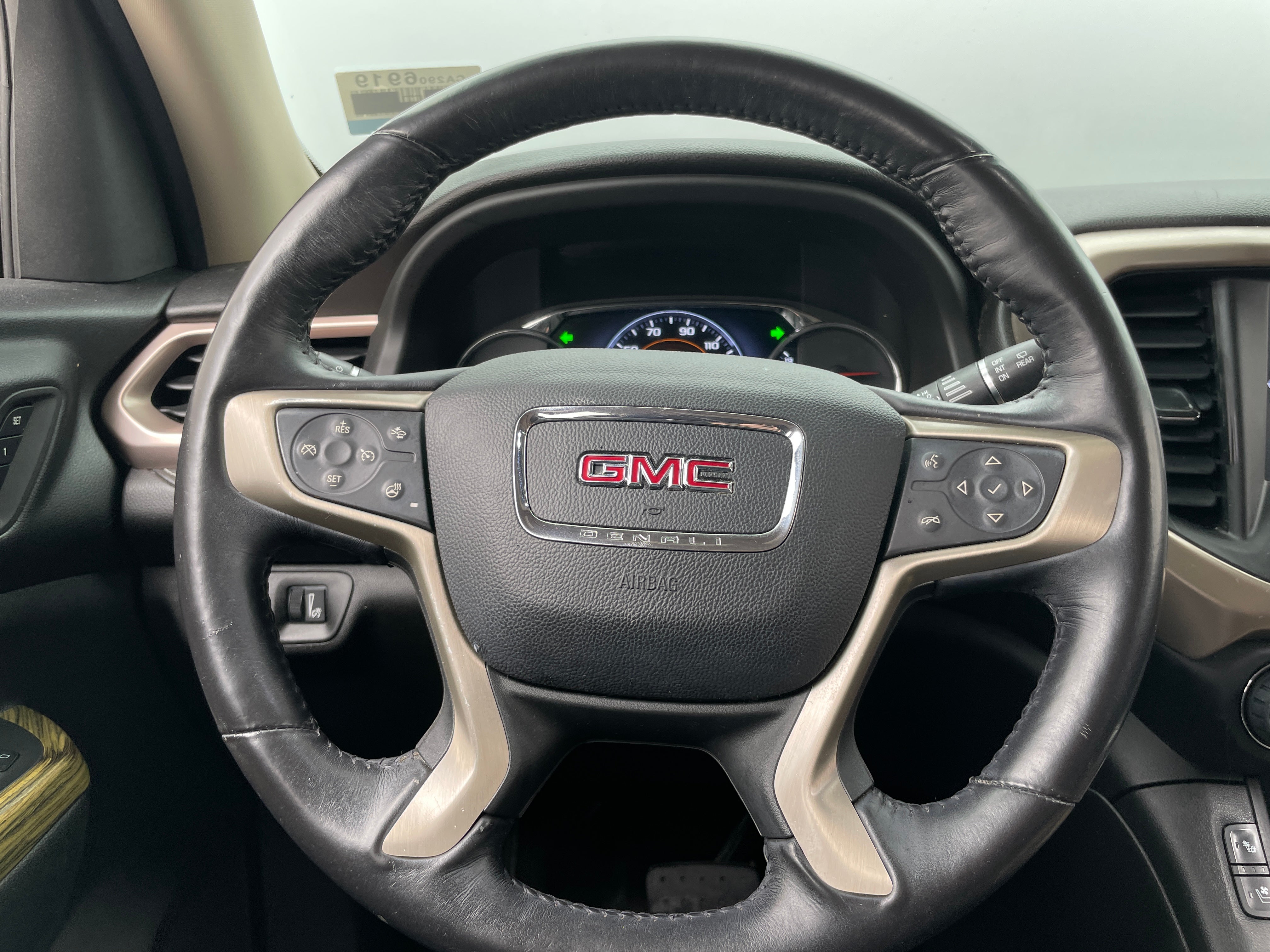 2017 GMC Acadia Denali 4